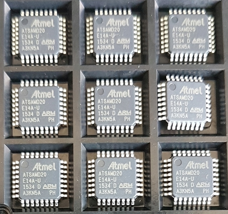 Mikroprocesor ATSAMD20 E14A-U