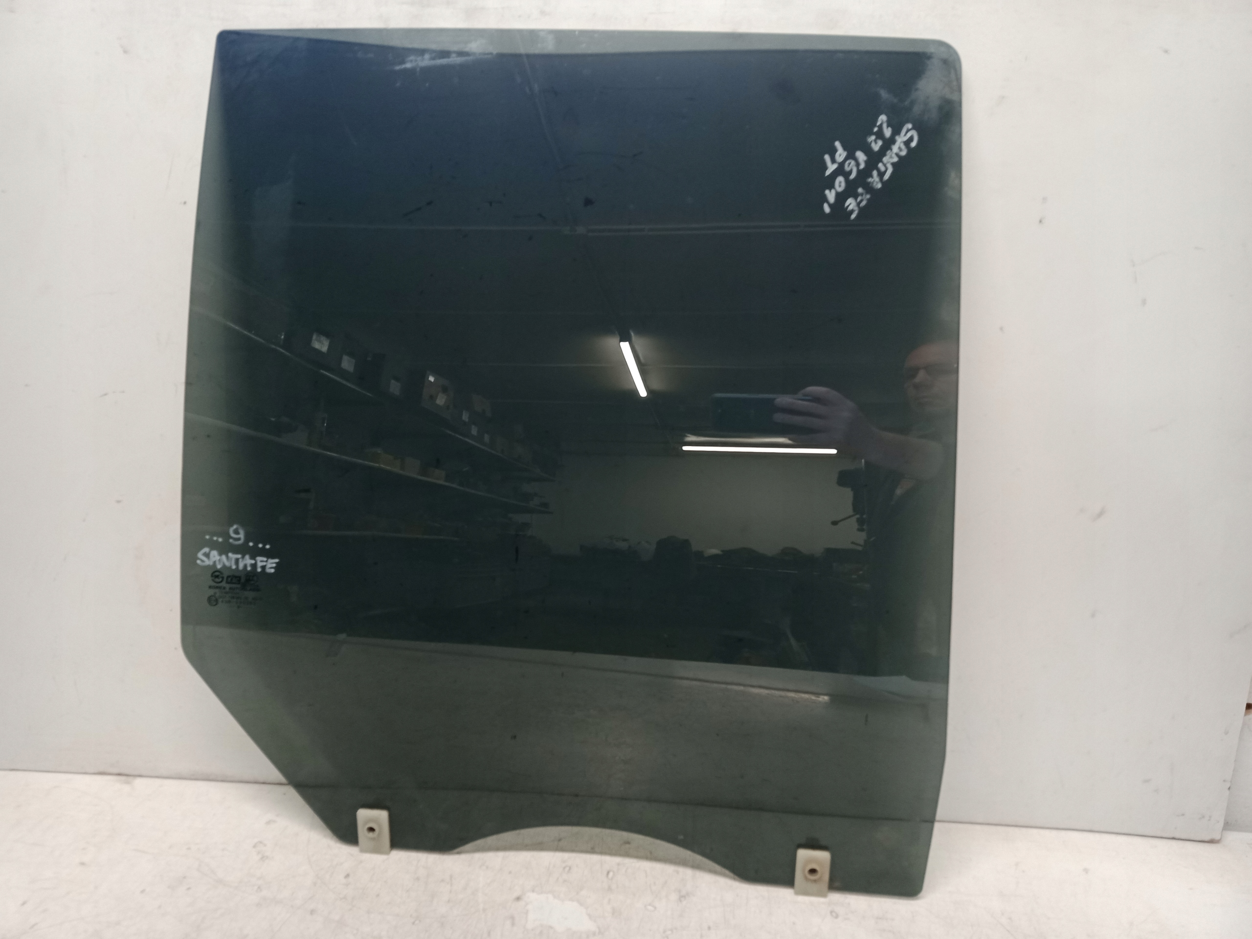 HYUNDAI SANTA FE 1 I 00-06 SZYBA PRAWA TYLNA DUŻA 43R-000385 CIEMNA AS3 ..9