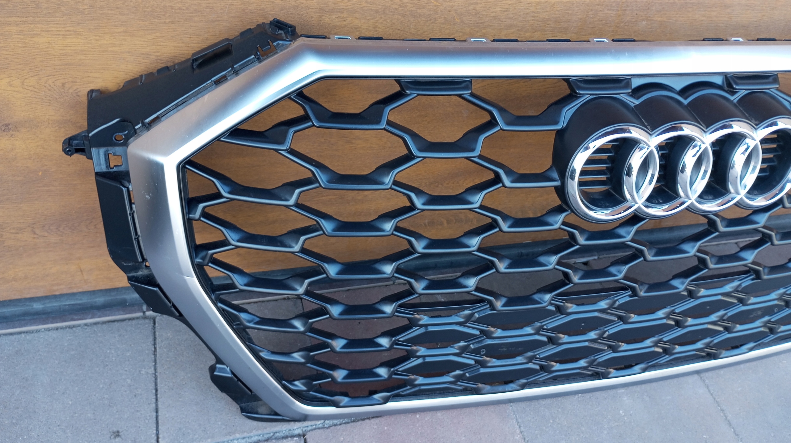 Audi Q3 Kühlergrill FRONTGRILL Kühlergitter - Thumbnail 4