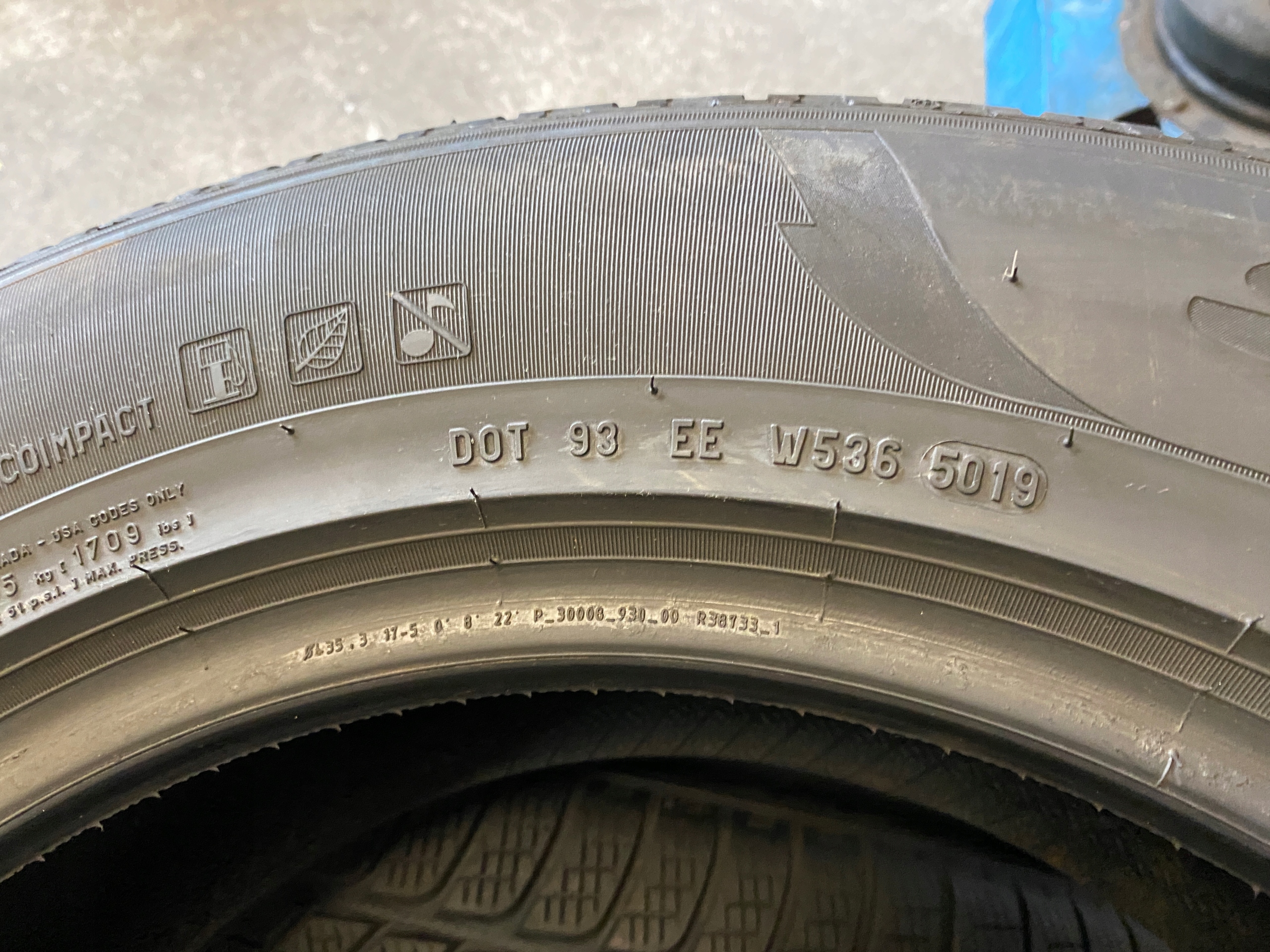 4 tyres winter 215/65R17 Pirelli Scorpion Winter 7mm