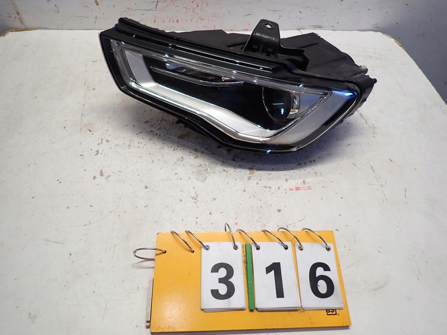 light front front left AUDI A3 2013- BI-XENON 8V0941005