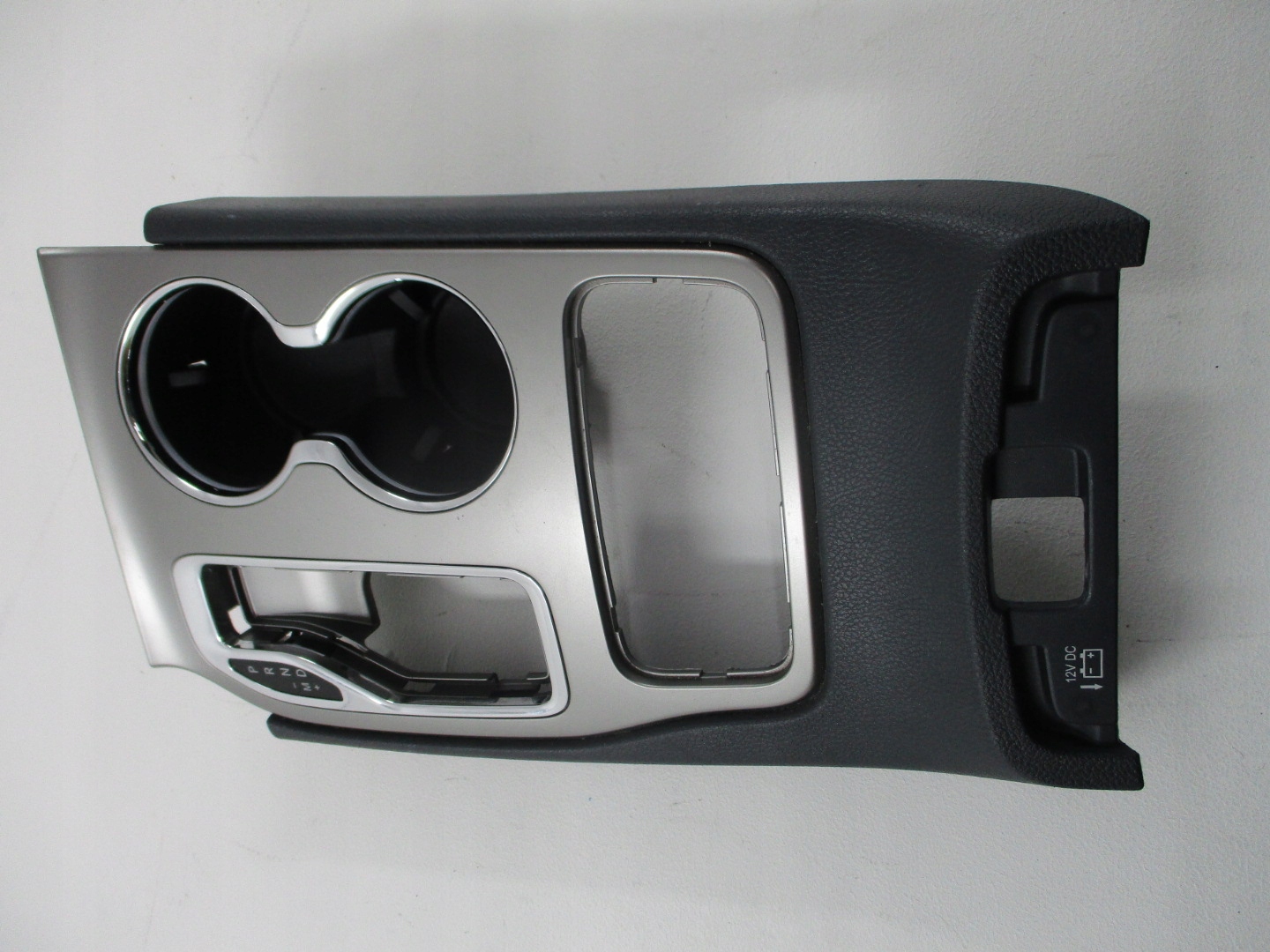 ОБШИВКА ТУНЕЛЮ JEEP GRAND CHEROKEE