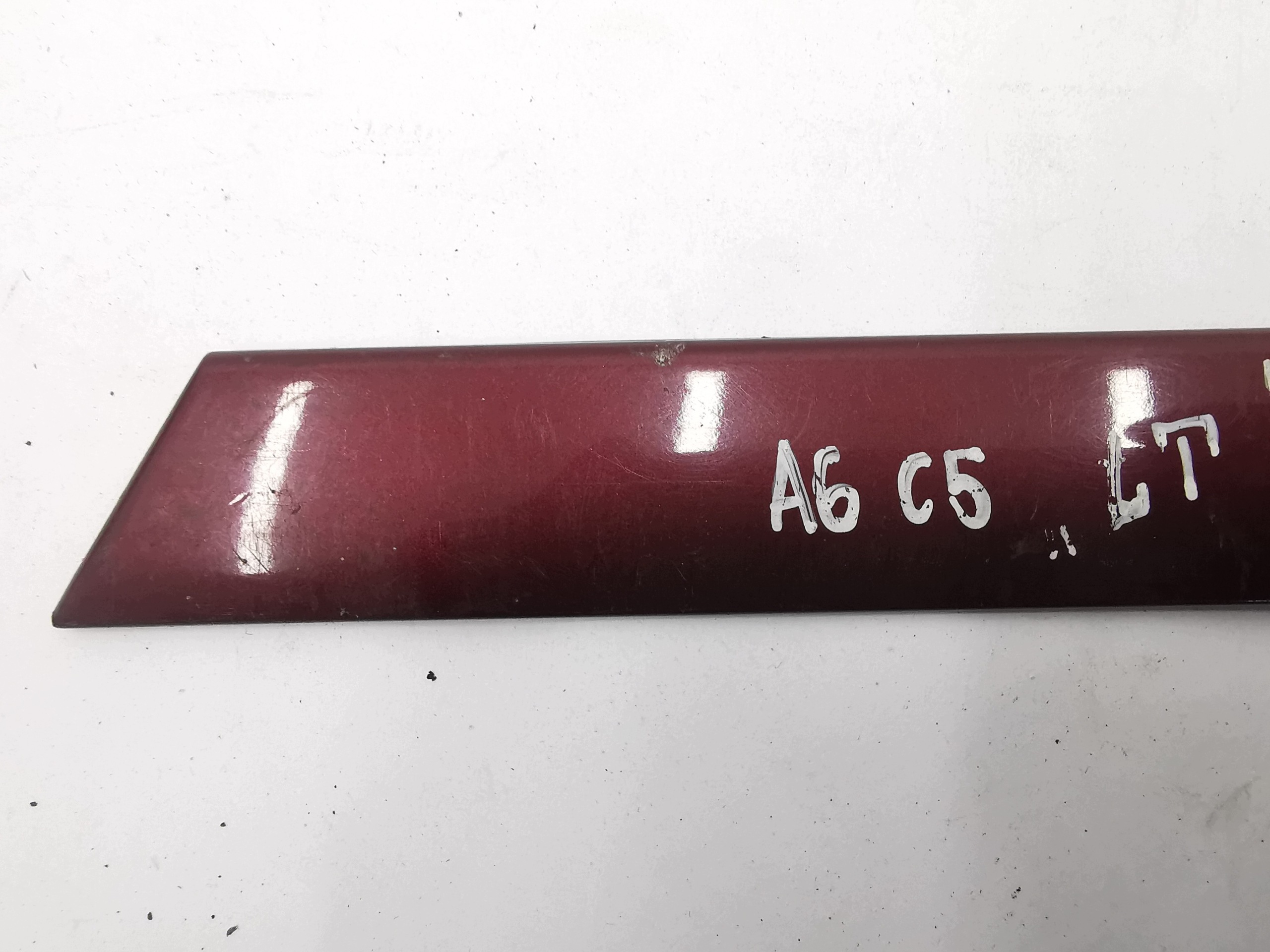 lišta dveře levá záď zadní AUDI A6 C5 4B0853963A