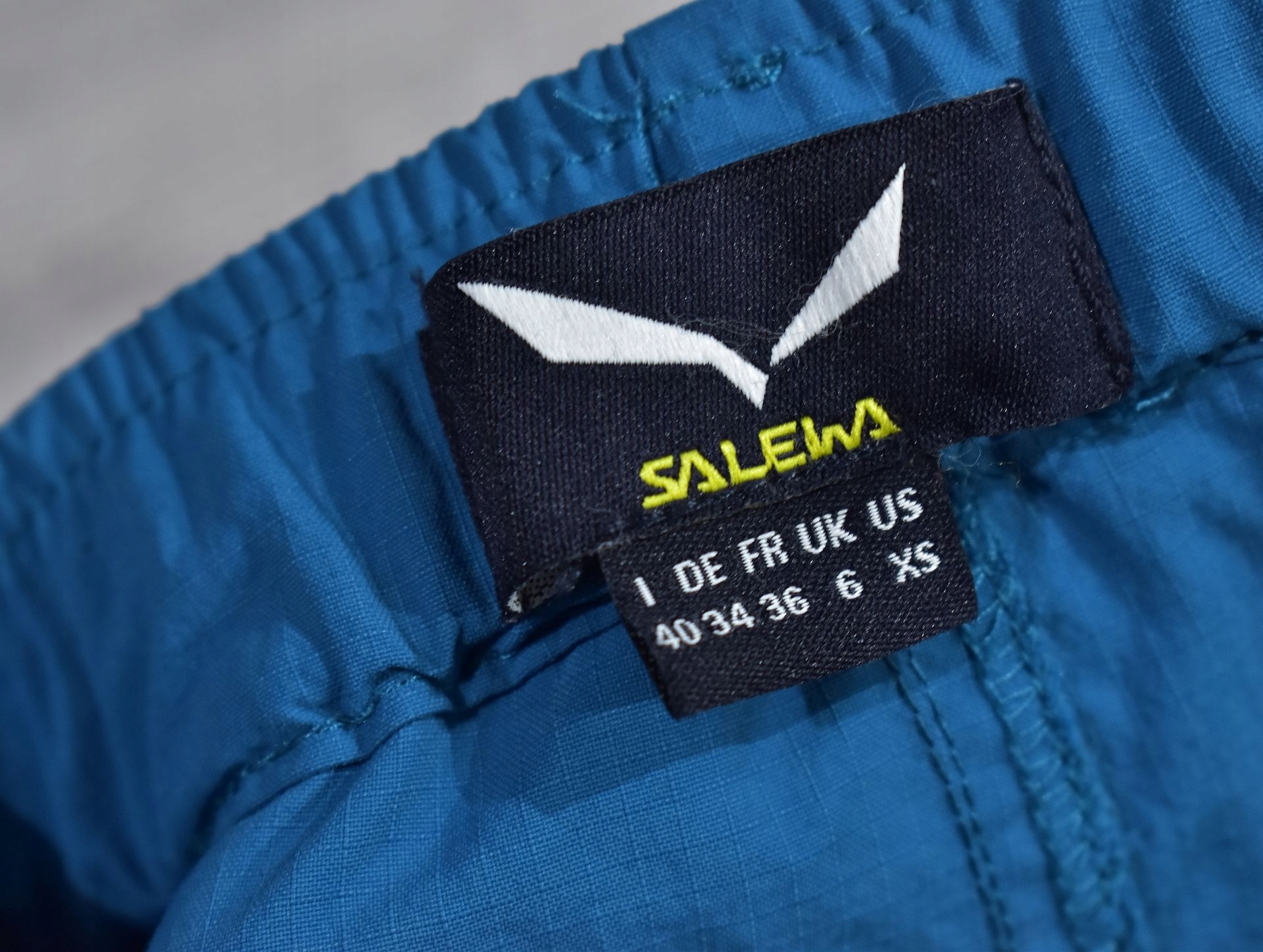 SALEWA Techniczne Spodnie Wspinaczkowe 36 Kolor dominujący odcienie niebieskiego