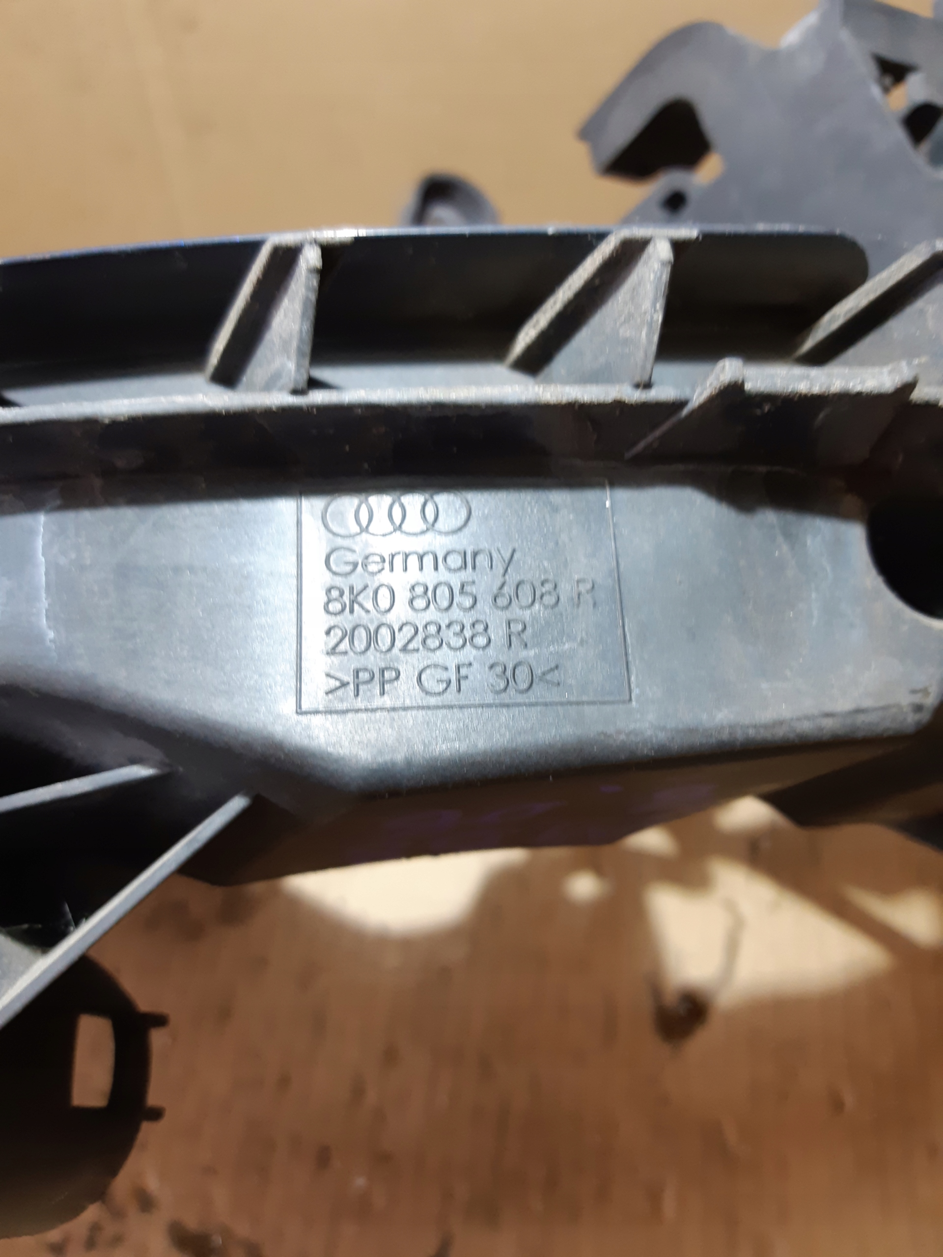 AUDI A4 B8 support holder lights right front 8K0805608R