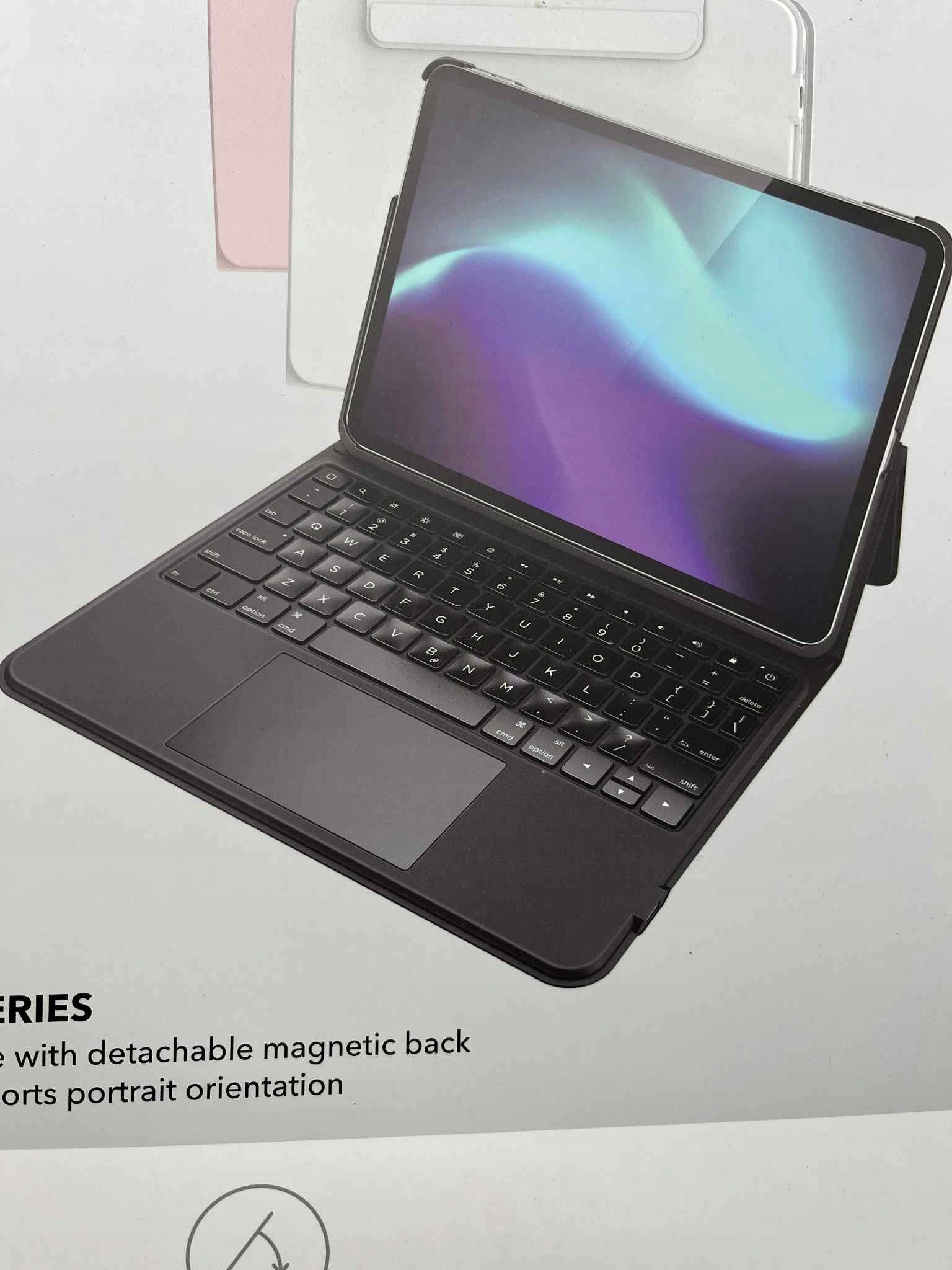 Pouzdro s klávesnicí pro iPad 13 palců