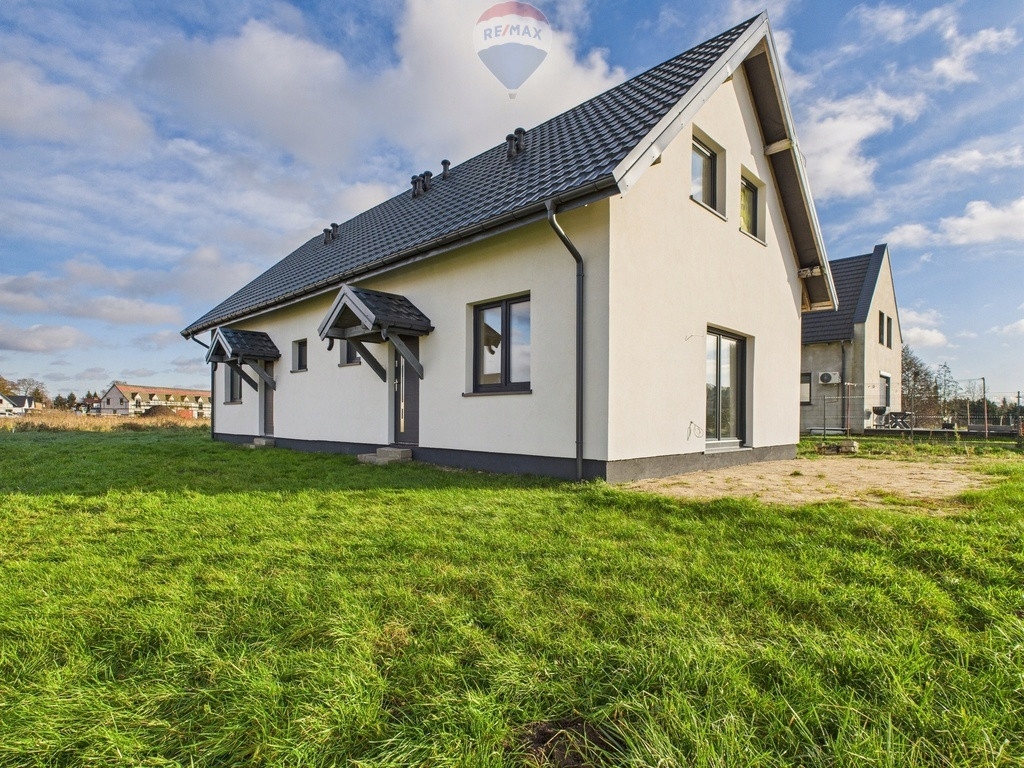 Dom, Nowęcin, Wicko, Lęborski, 180 m²