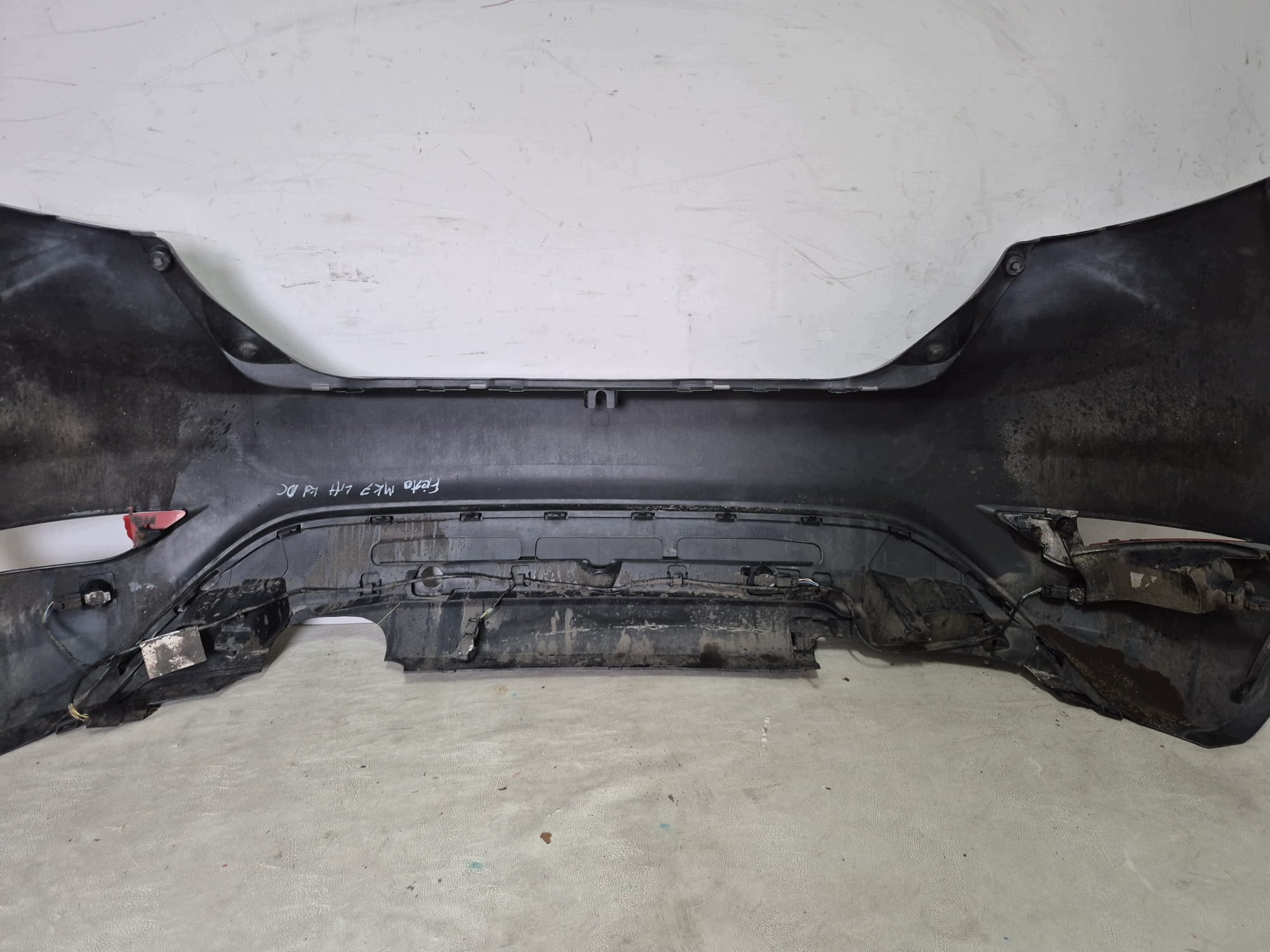 FORD FIESTA MK7 08- bumper rear part rear 4XPDC 8A61-17906-A