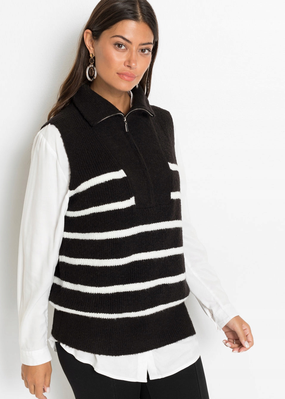 SA61 KAMIZELKA JESIENA DZIANINOWA ZE STÓJKĄ W PASKI BONPRIX 44/46 CZARNA Marka Bonprix