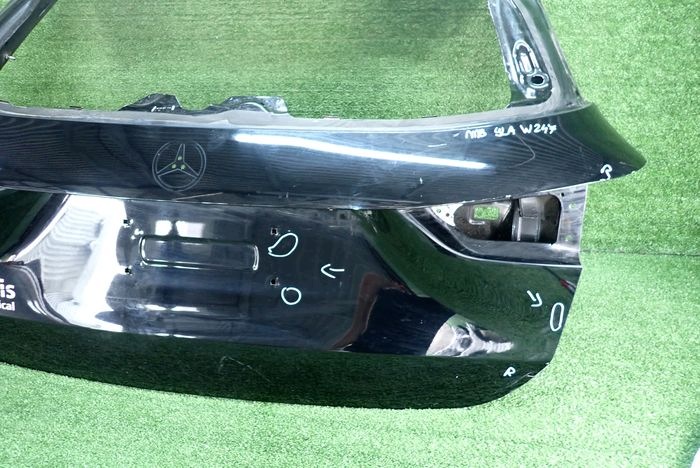 MERCEDES W247 247 GLA boot doors rear part