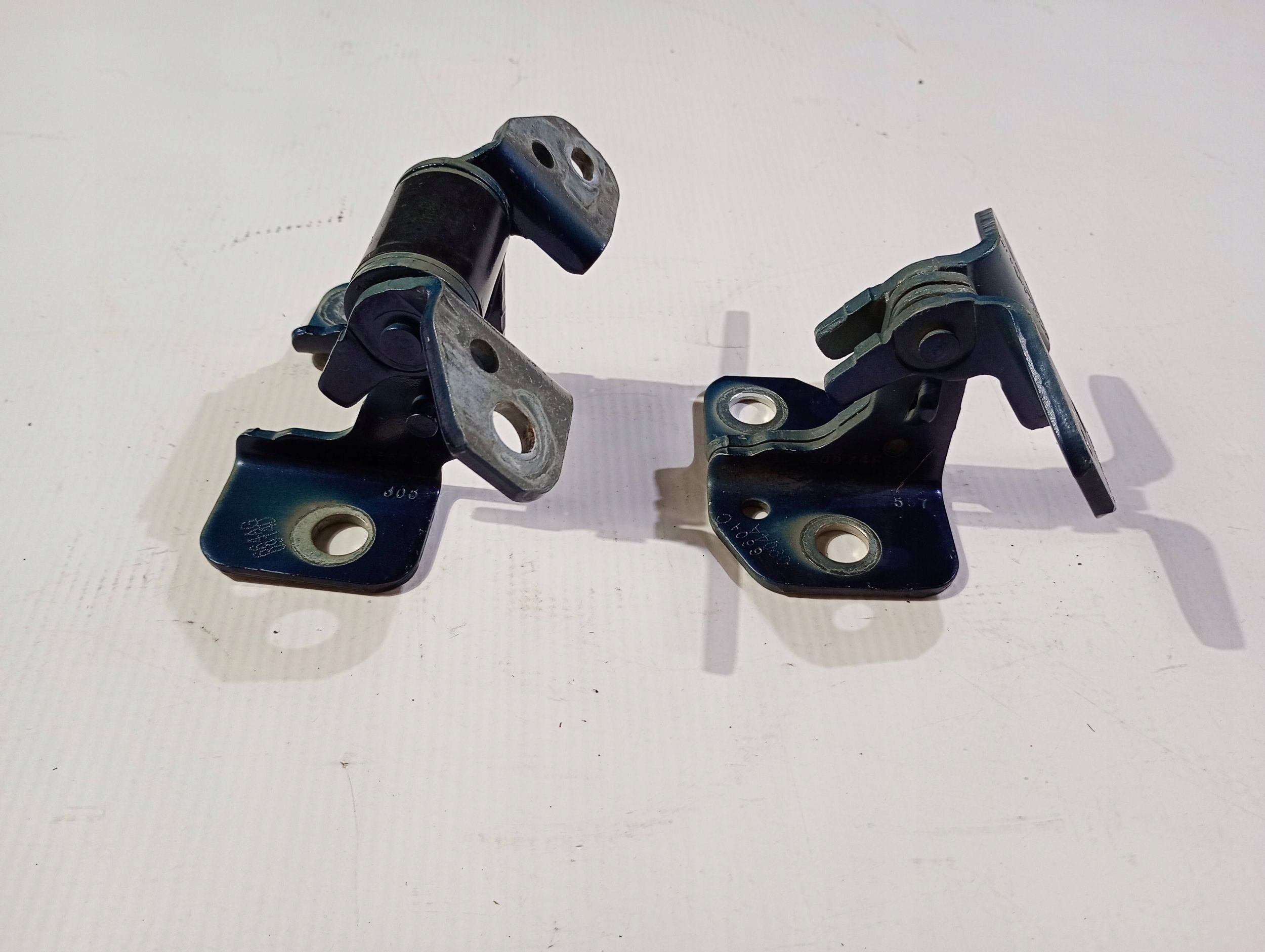 hinges door przednich prawych right front Dodge Charger 2011-2014