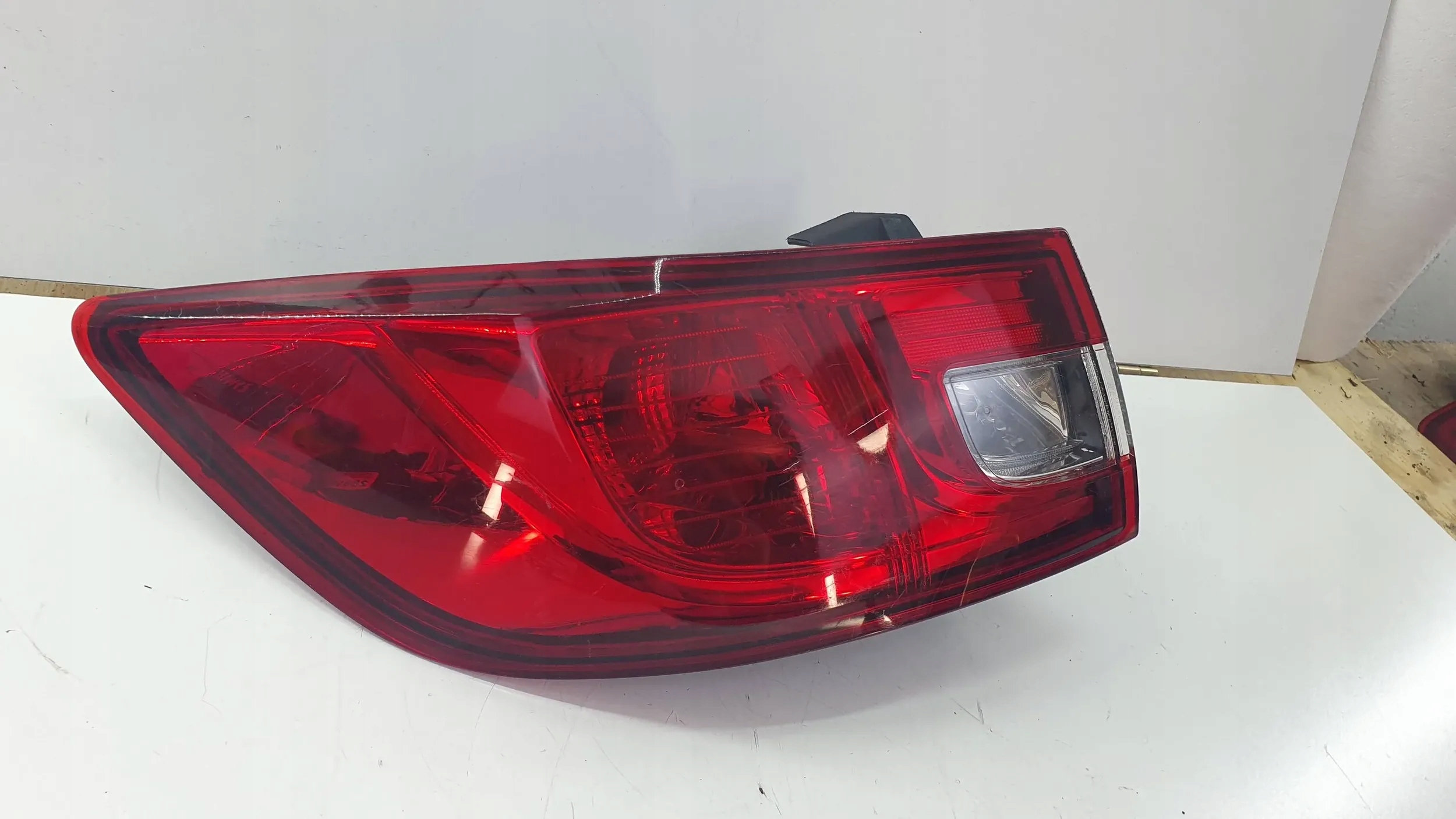 Renault Clio IV 4 HB left light rear rear part DEPO