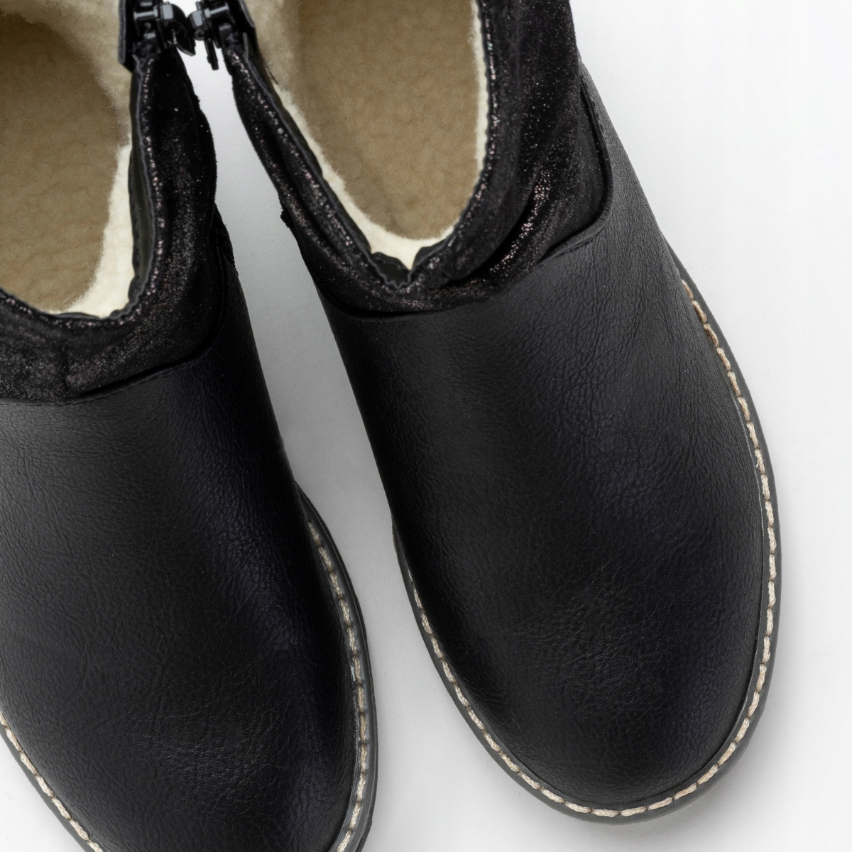 Botki dziewczęce OCIEPLANE kożuszek SUWAK miękkie wygodne Wojtyłko 34 Bohater / Bajka brak