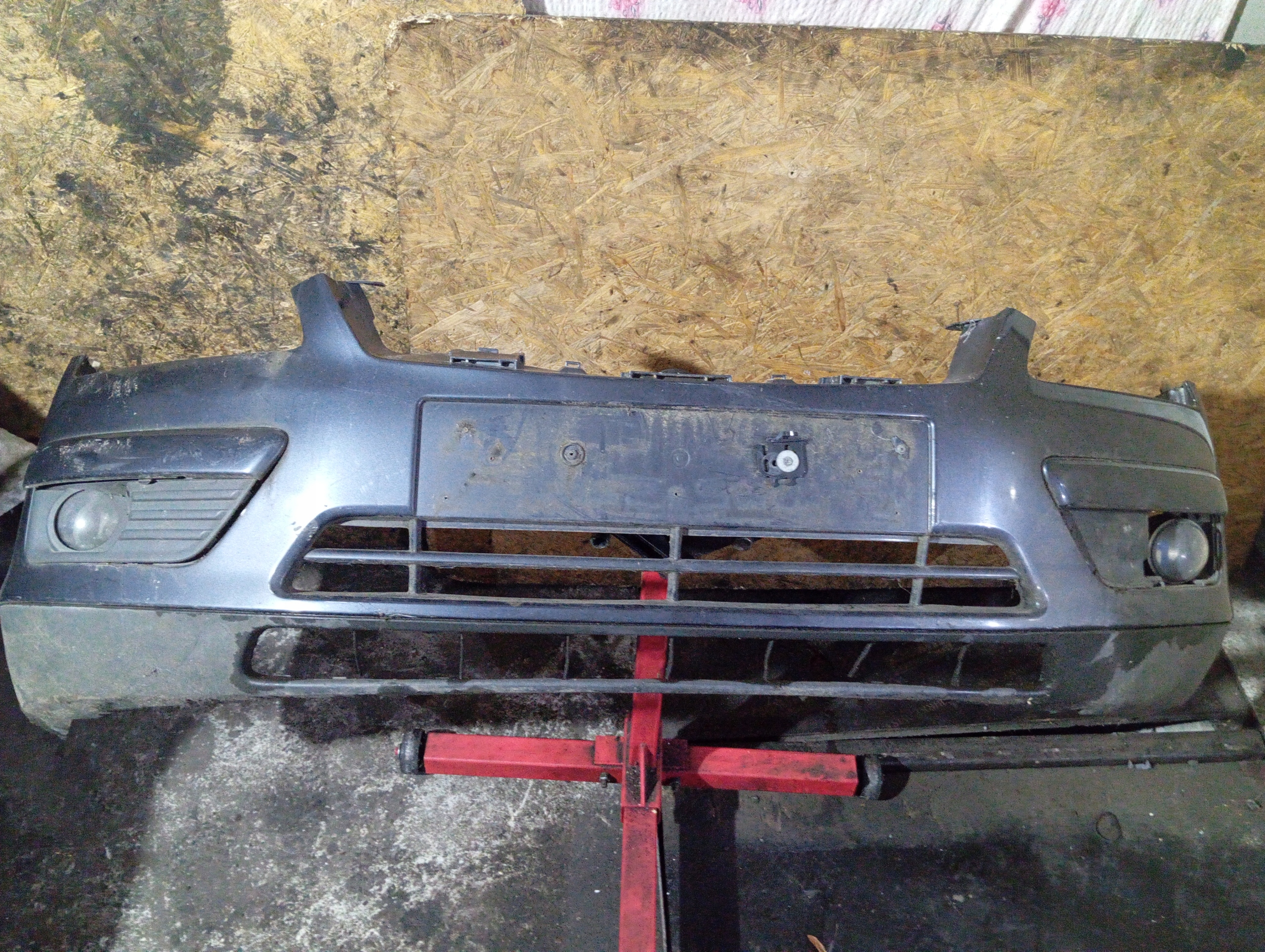 nárazník předek přední FORD FOCUS MK2