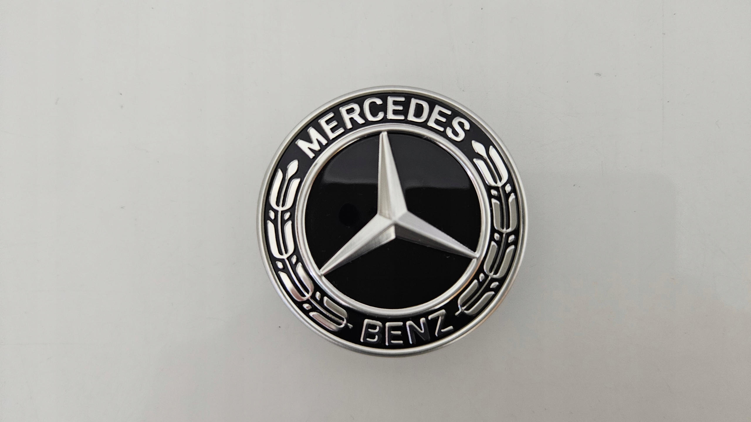 Mercedes W206 Emblém Masky A0008172205