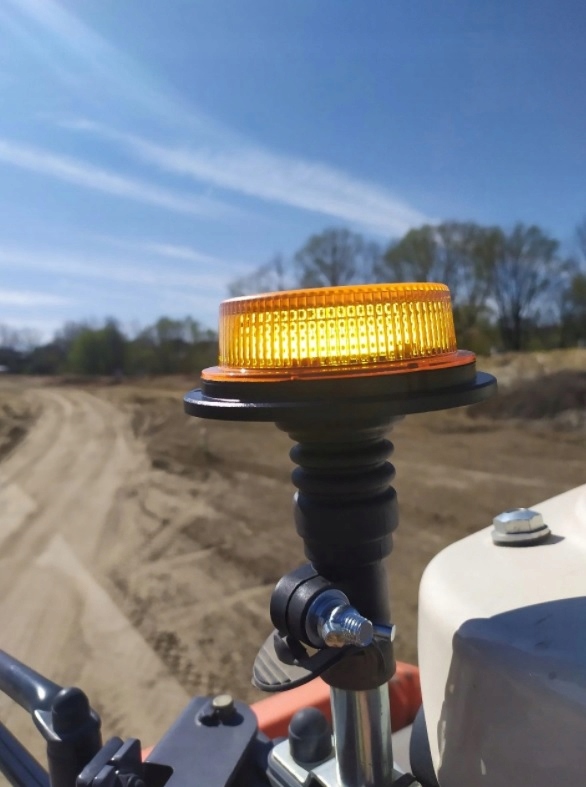 LAMPA OSTRZEGAWCZA LED KOGUT 12/24V + TRZPIEŃ Typ samochodu Samochody osobowe Samochody dostawcze Samochody ciężarowe Autobusy