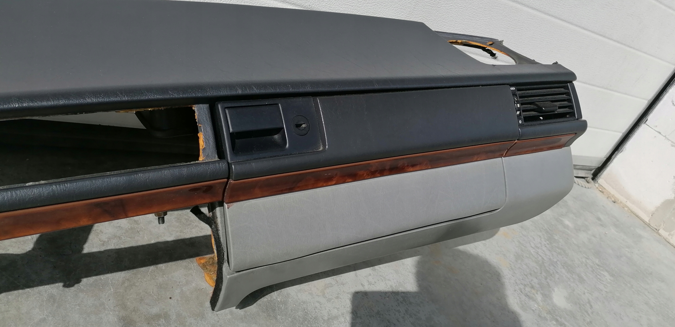 торпеда консоль MERCEDES W124