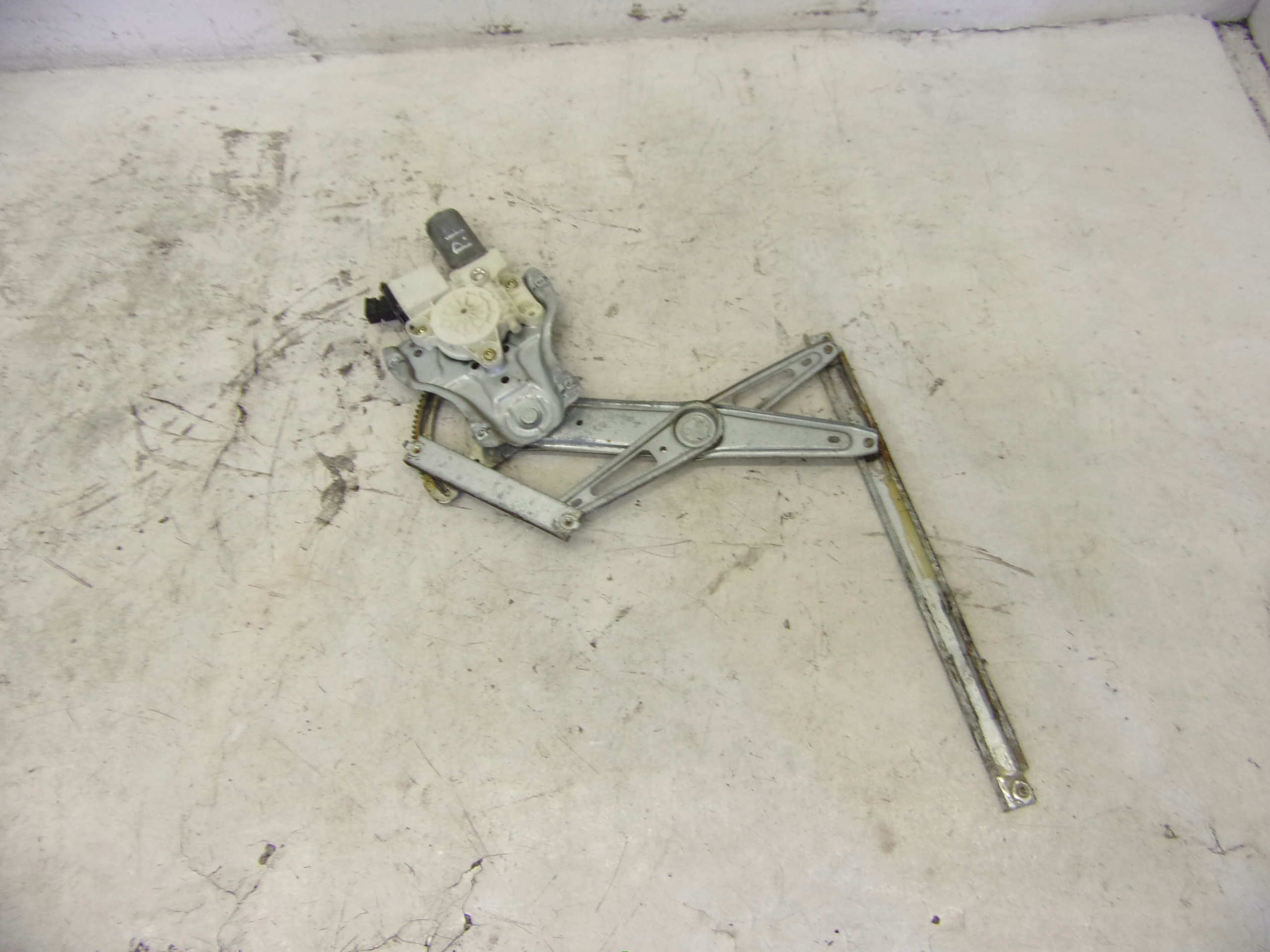 ELE mechanism windows right front TOYOTA COROLLA E12 992046-100
