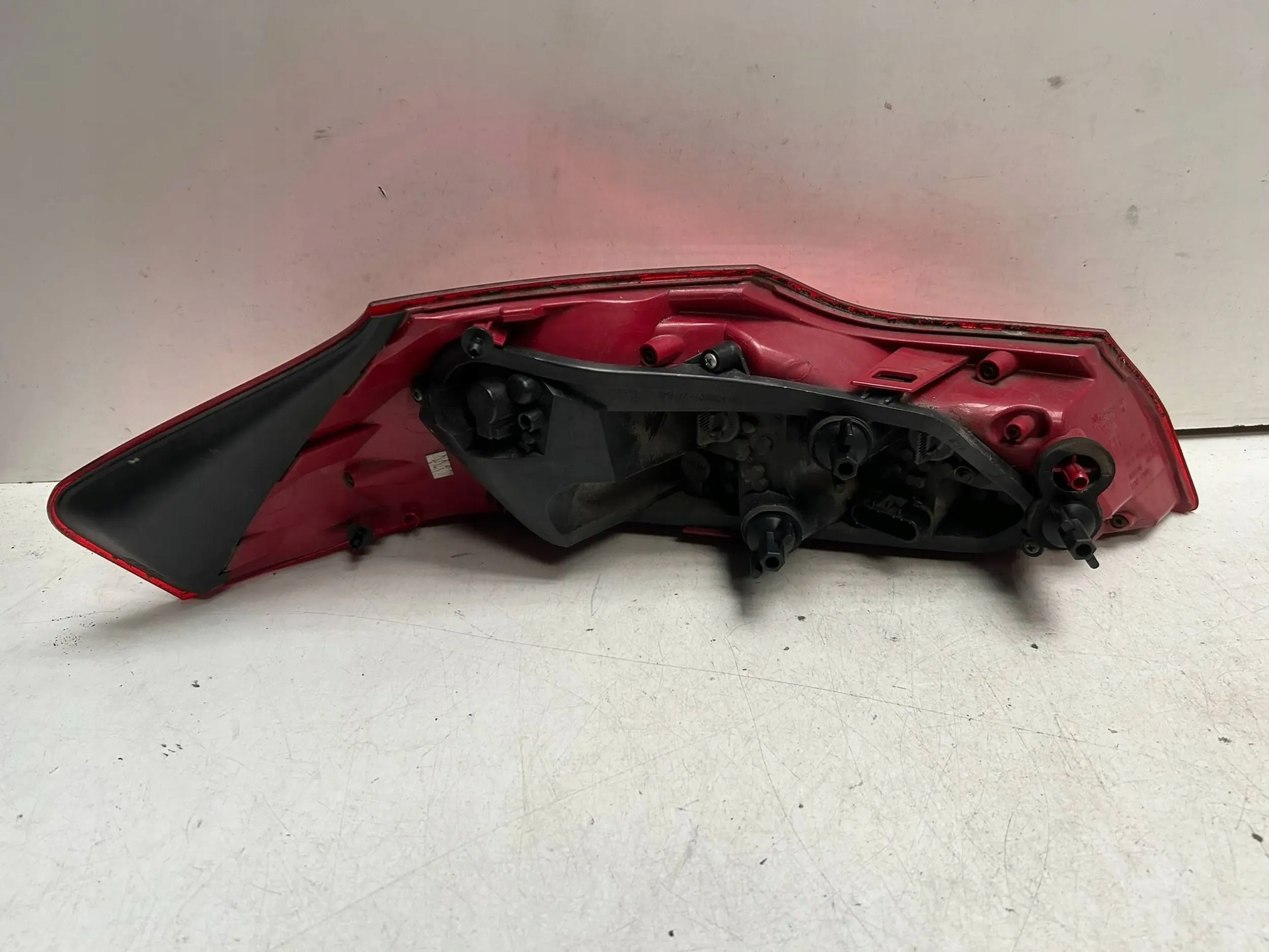 Lampa tył lewy Opel Insignia A kombi Producent części Opel OE