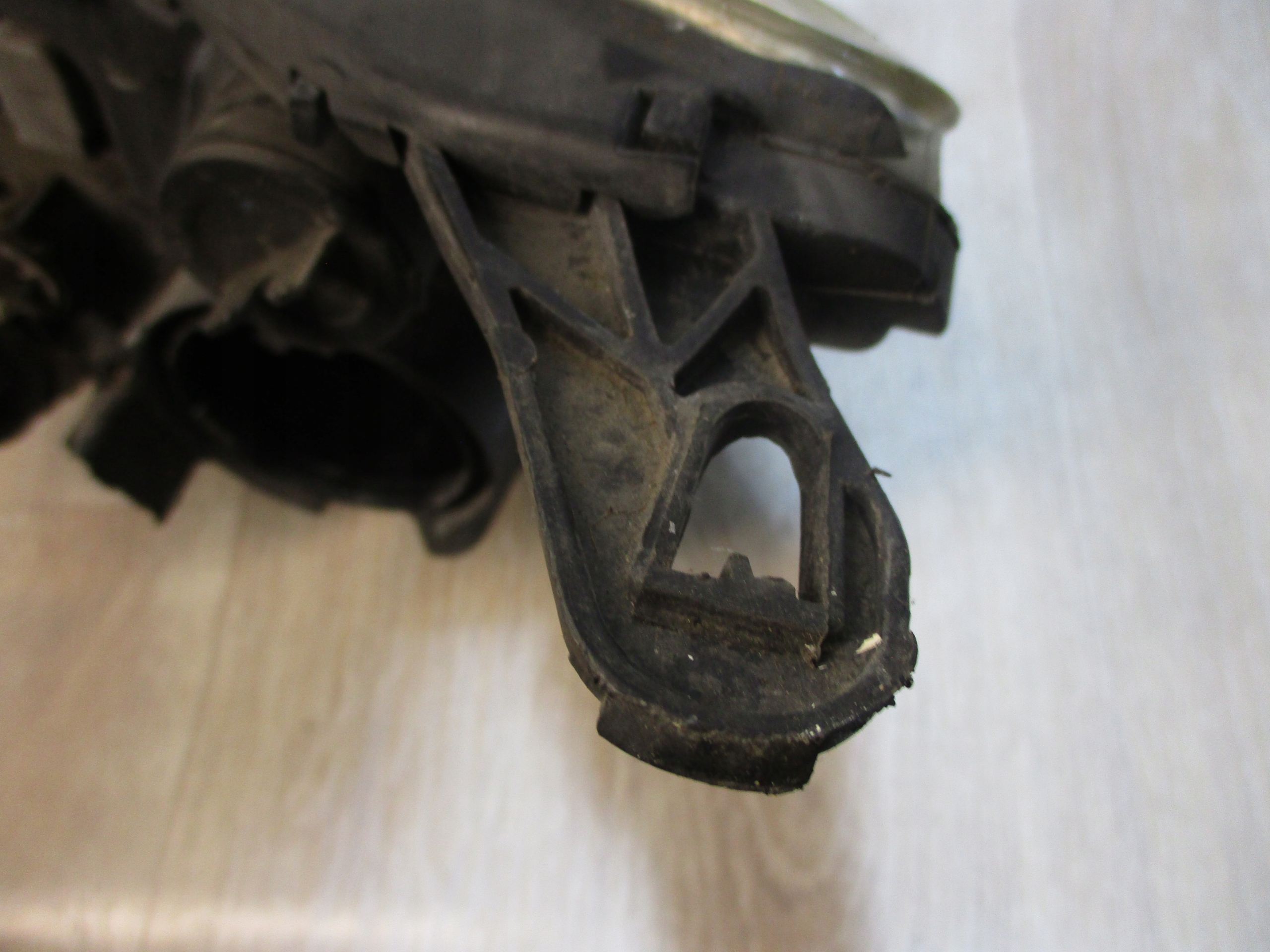 CITROEN C5 and 01-04 REFLEKTOR light front right H