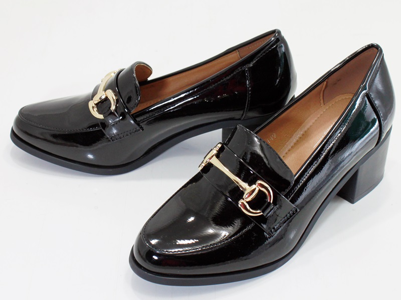 PÓŁBUTY MOKASYNY NA SŁUPKU LAKIERKI CZARNE CM49 39 Rozmiar 39