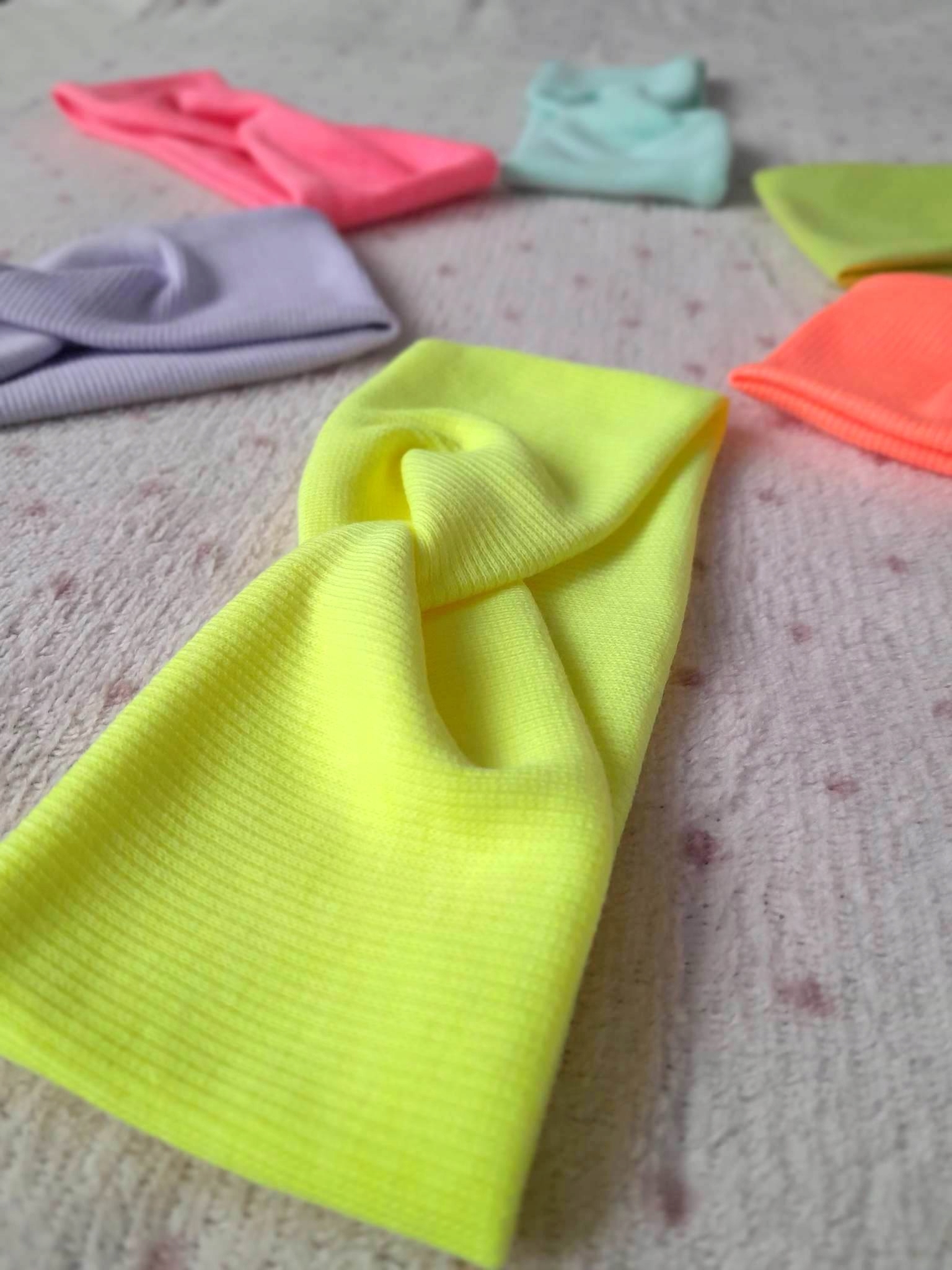 OPASKA WIOSENNA neon MIĘTOWA prążek PL PRODUKCJA Rozmiar 44-54 cm