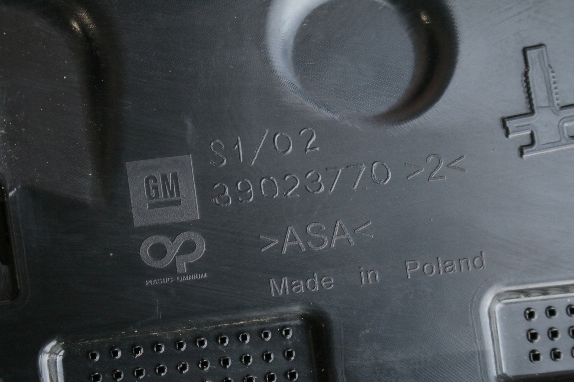 спойлер крышки opel ASTRA K HB