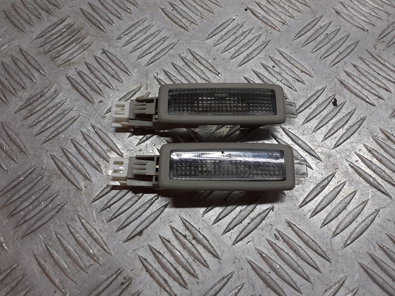 Освещение Кузова зад LAGUNA II 8200003035