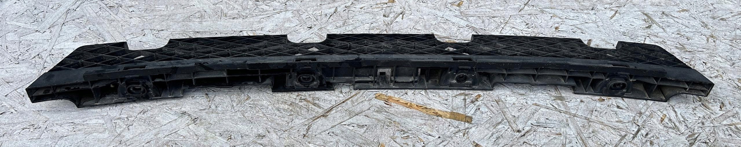 bumper bracket central rear part VW PASSAT B7 KOMBI 10-14 3AF807863