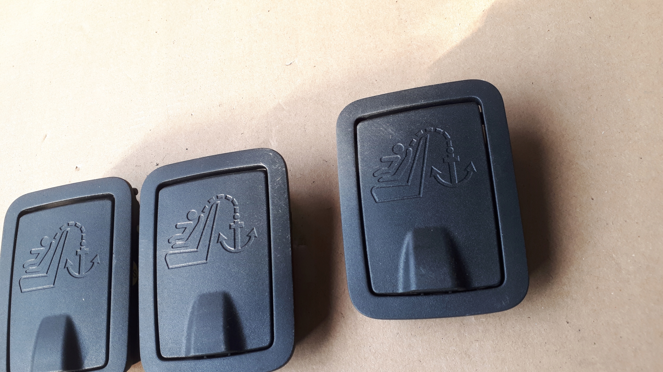A6 C7 4G ISOFIX far hátsó POLKI 8T0887301A A7 4G