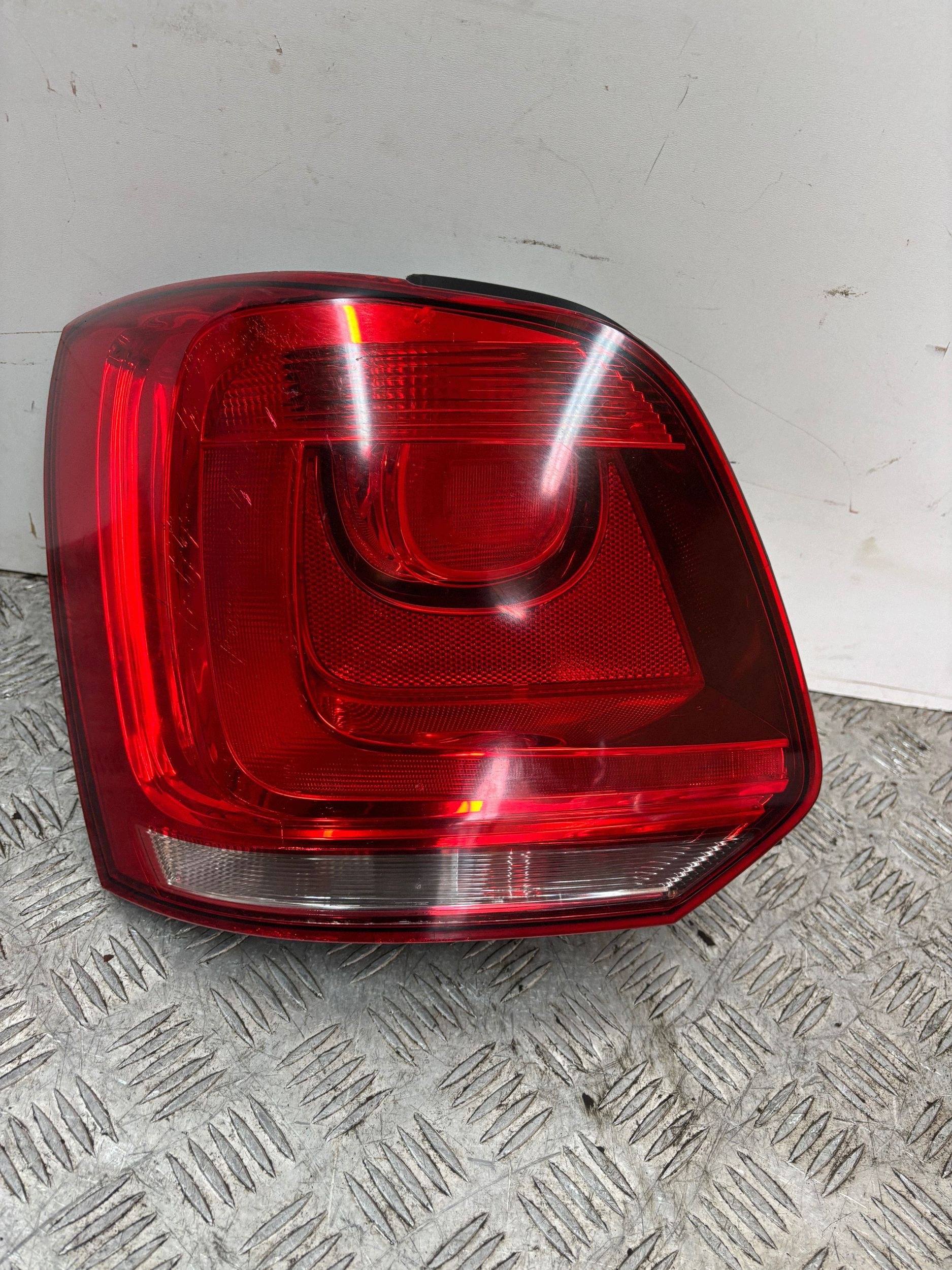 light rear part rear left VW POLO 6R 09