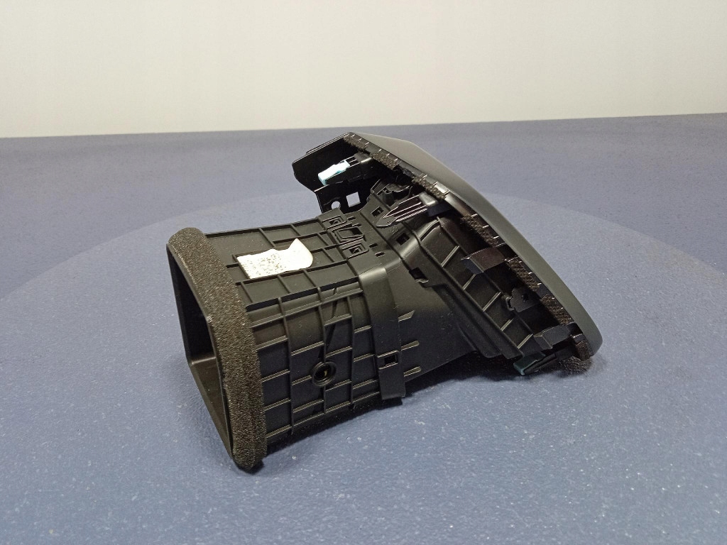 kia CEED III решетки потока воздуха Воздух европа 84740-J7AA0