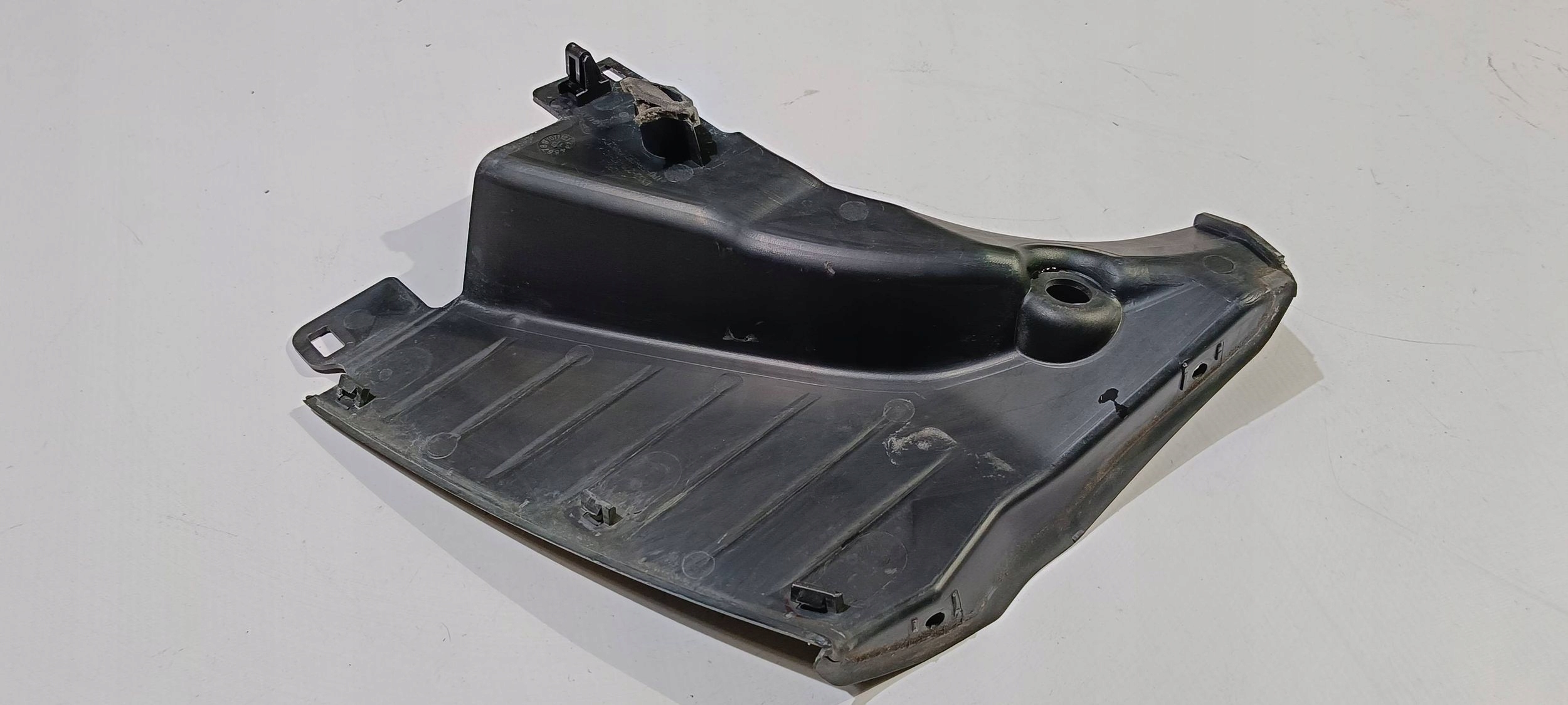 Blende Gehäuse Blende Abdeckung panel Leuchte hinten lewej Jaguar F-type 2013