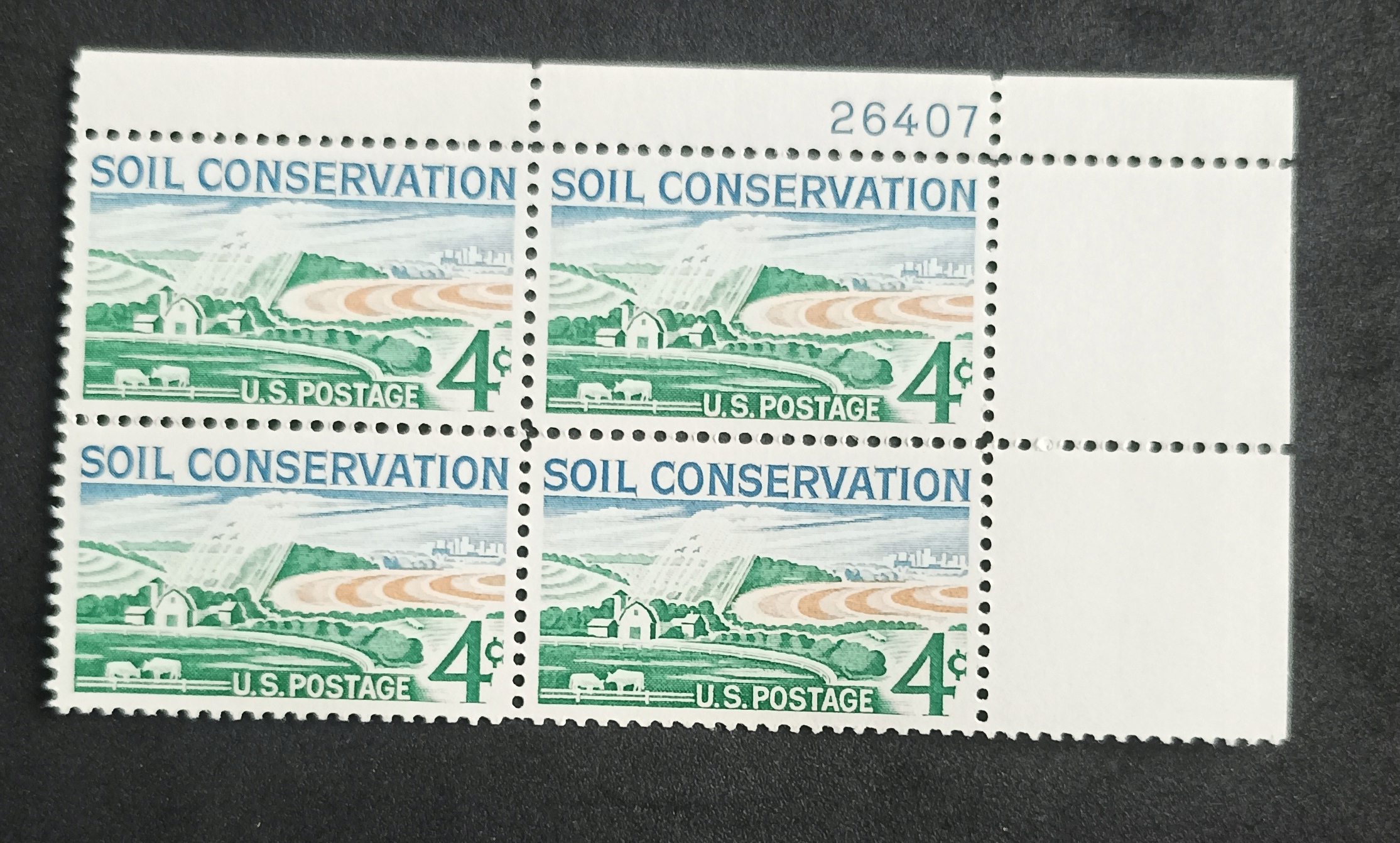 USA czwórka U103 czyste.