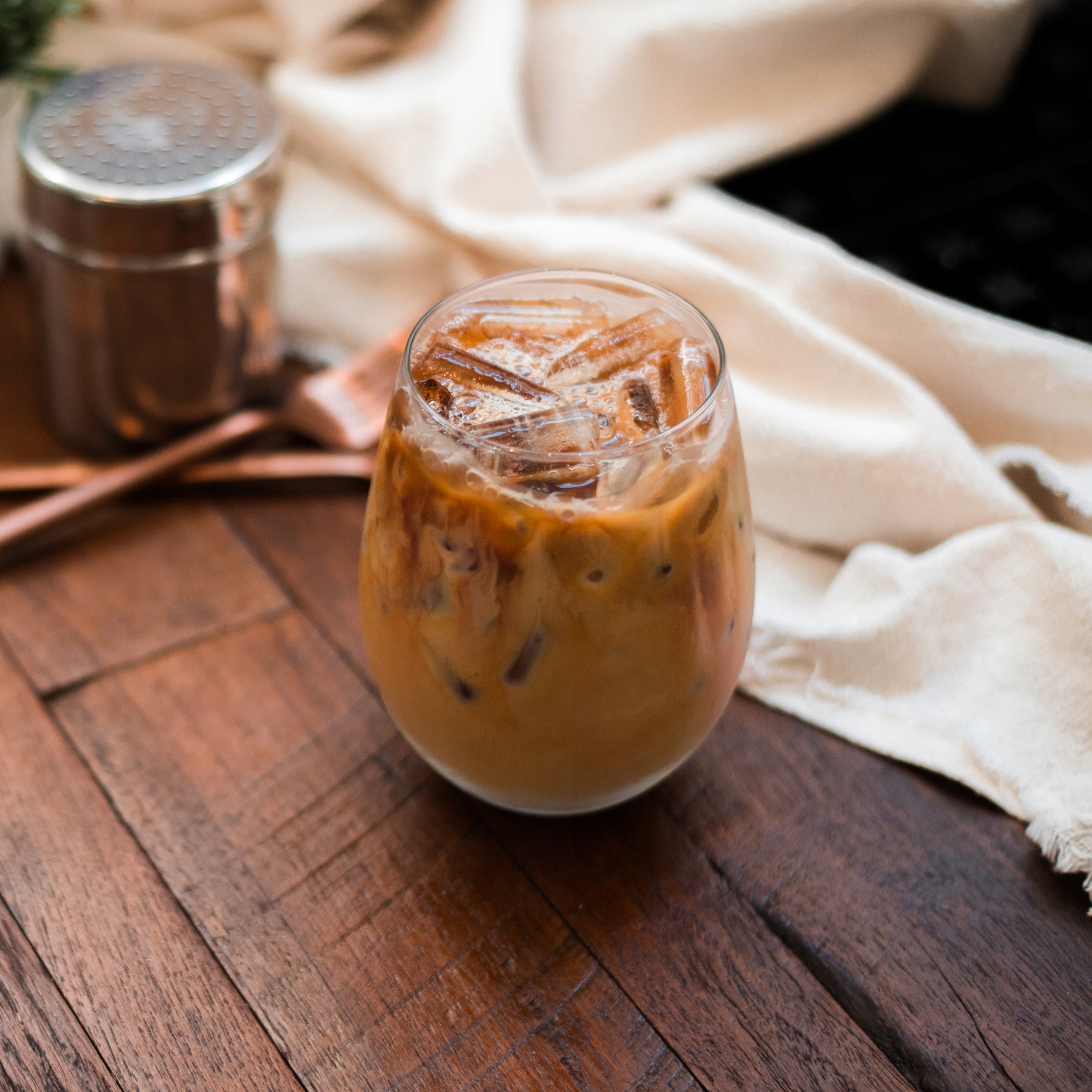 4x SZKLANKI DO NAPOJÓW DRINKÓW WINA 580ml SZKLANKA ZESTAW SZKLANEK Stan opakowania oryginalne