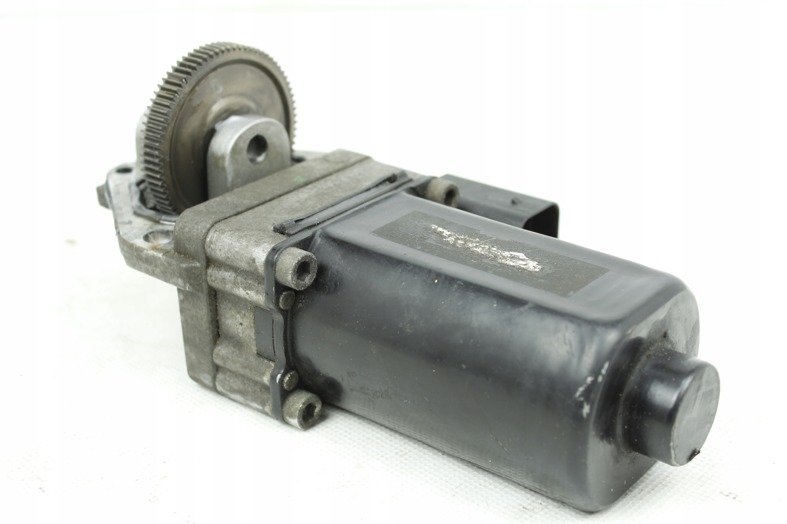 2284191 - Регулятор дифференциал двигателя BMW F82 F80 M3 M4 M2