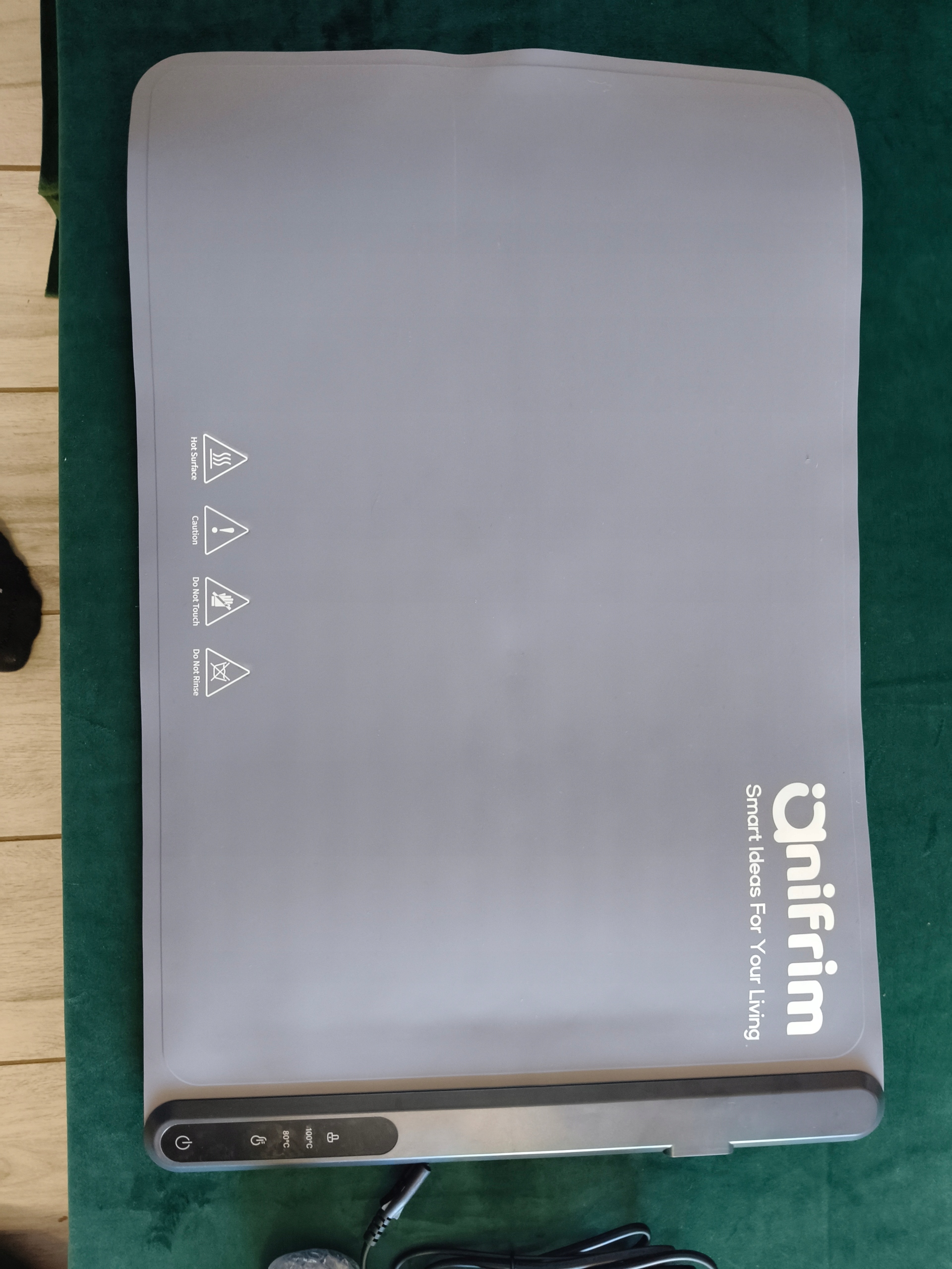 Vyhřívací Podložka Na Jídlo. Dvě Úrovně Teploty.