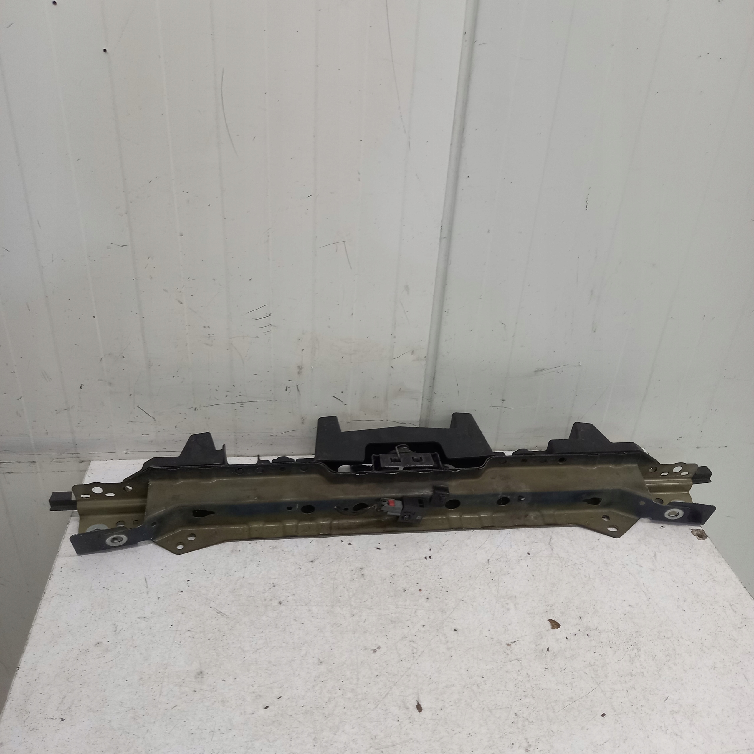 support panel for radiators upper pillar OPEL ASTRA J