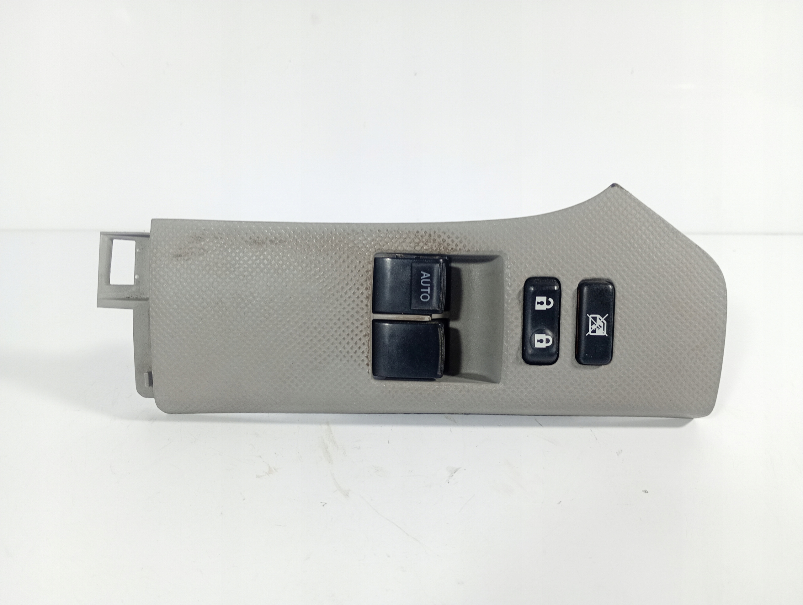 Almera N16 00-06 switch switch PANEL of the window OE 742320D110
