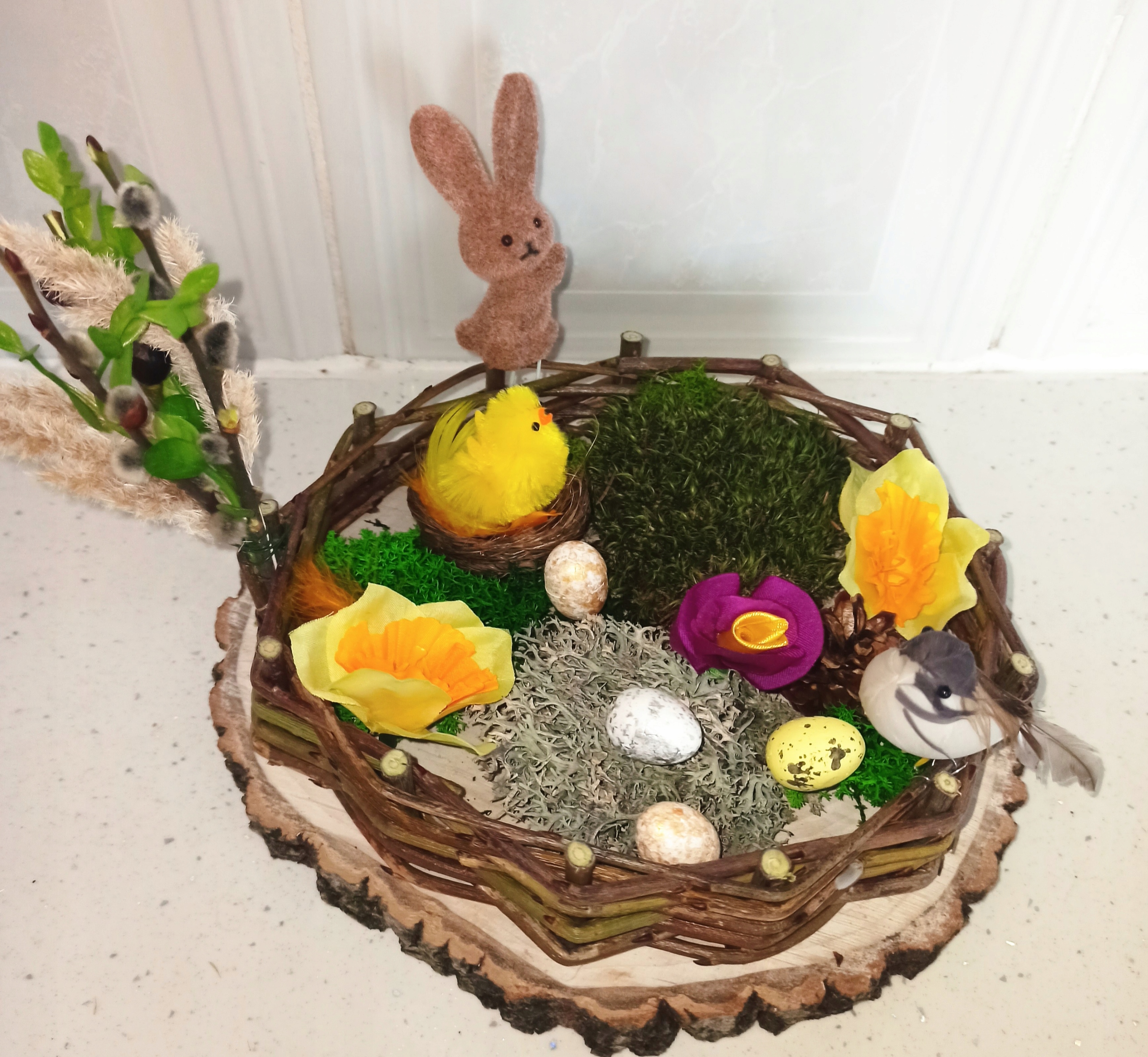 Velikonoční Dekorace . Velikonoční ozdoba s králíčkem.