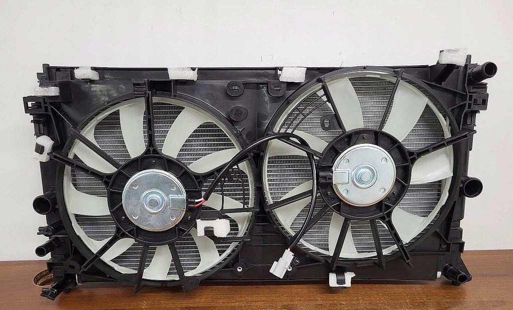 TOYOTA COROLLA E21 T.PRIUS 1.8 HYBRID 2018 - 16361-37060 $ EAN (GTIN) 5903107373563