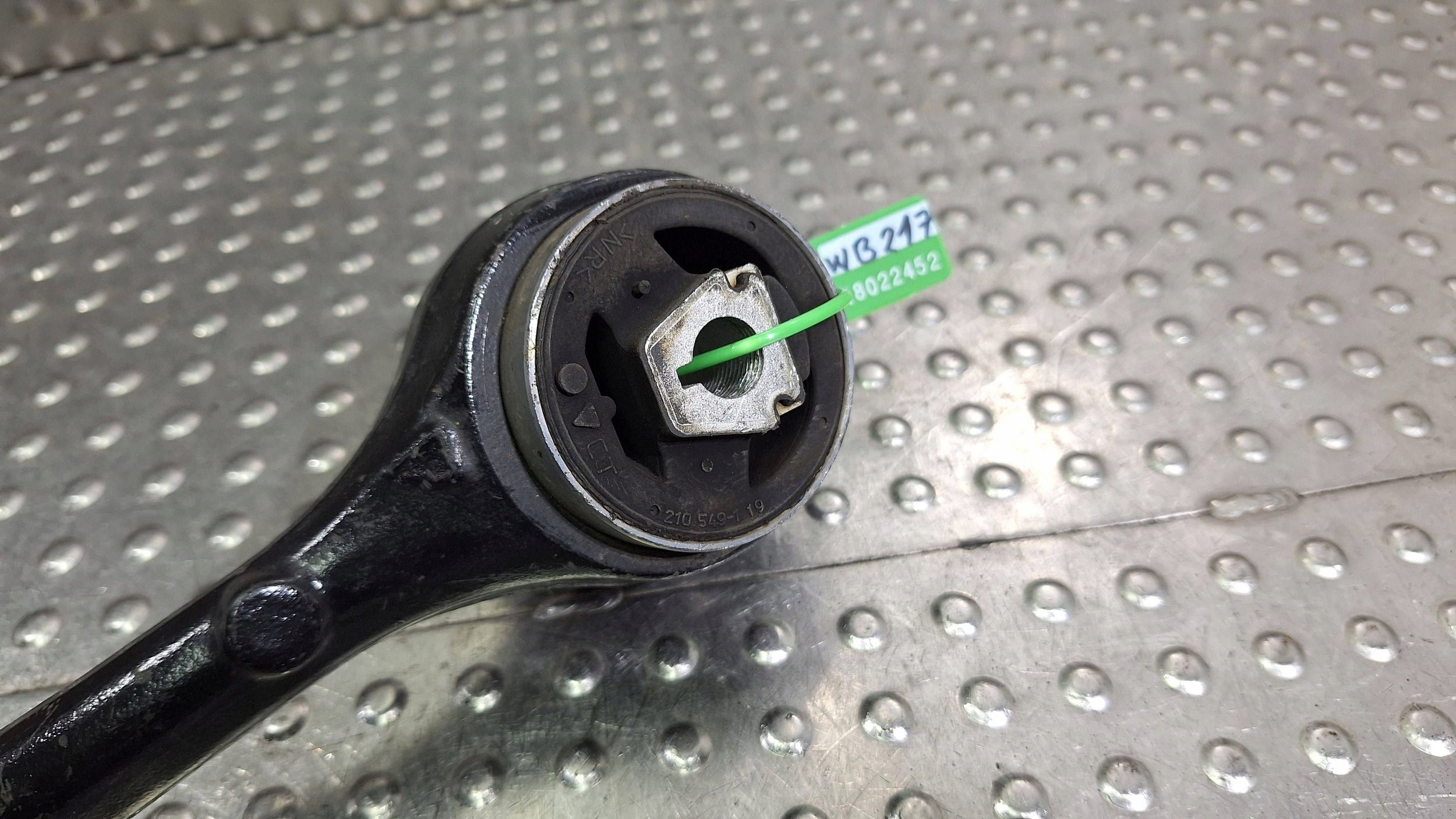 arm front right front upper 3412142 BMW X3 E83