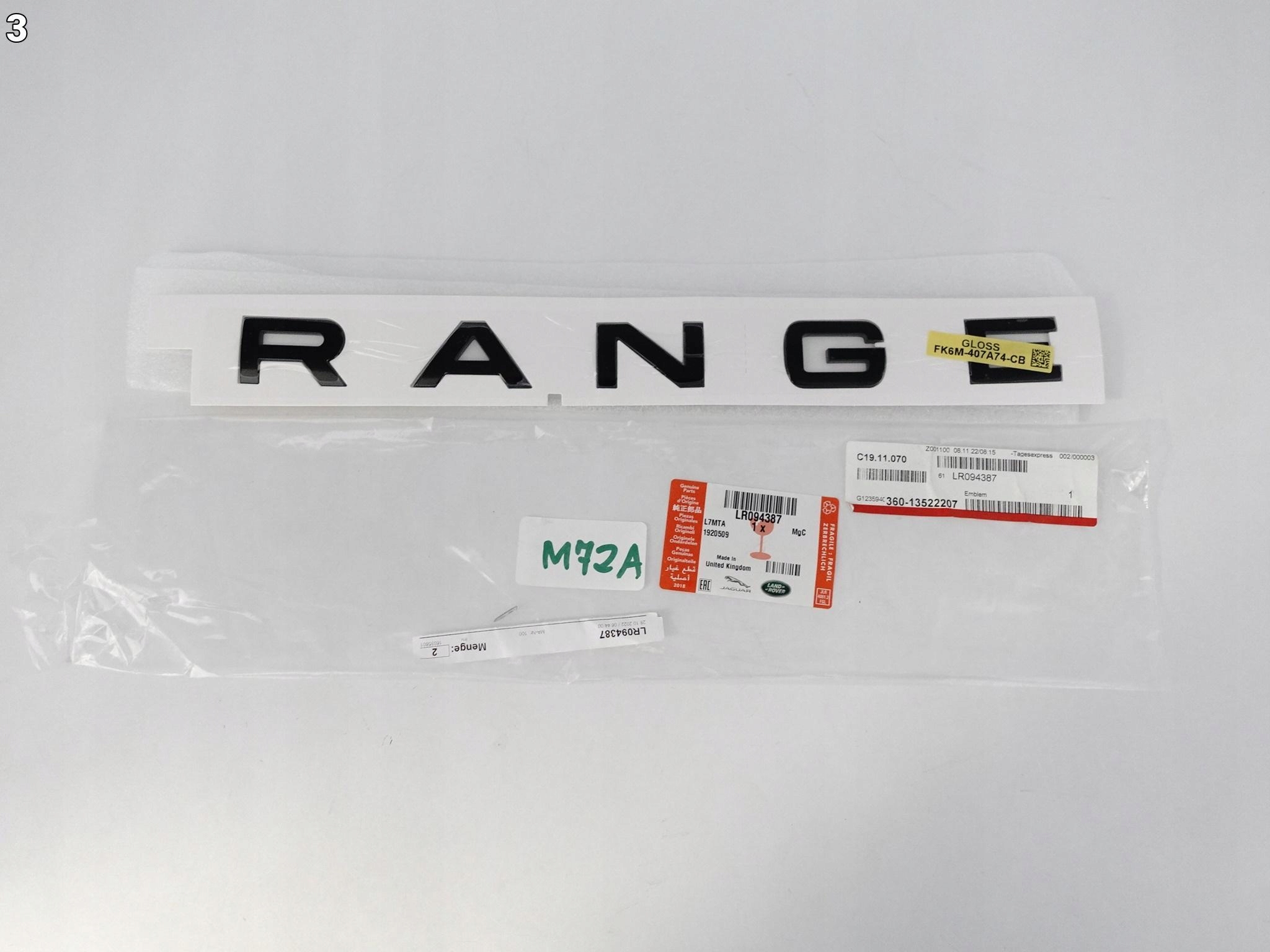 RANGE ROVER SPORT II L494 13-22 EMBLEMAT POKRYWA TYŁ POŁYSK NOWY ORYGINAŁ Liczba sztuk 1 szt.