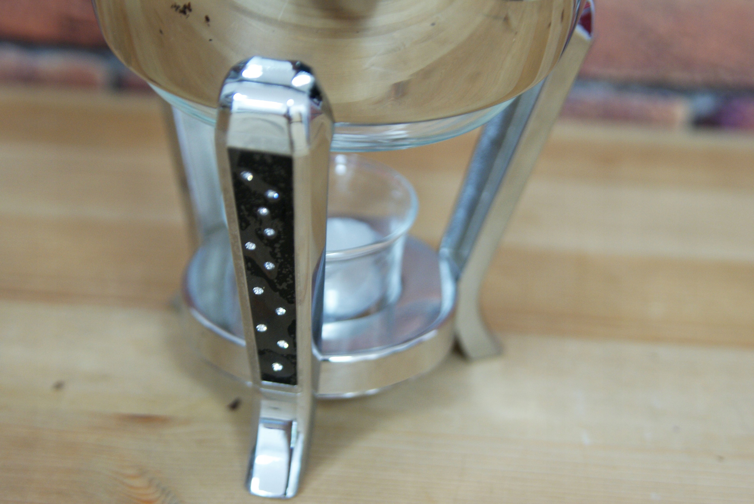 REGENT DZBANEK Z PODGRZEWACZEM ZAPARZACZ 1,4 L Materiał stal