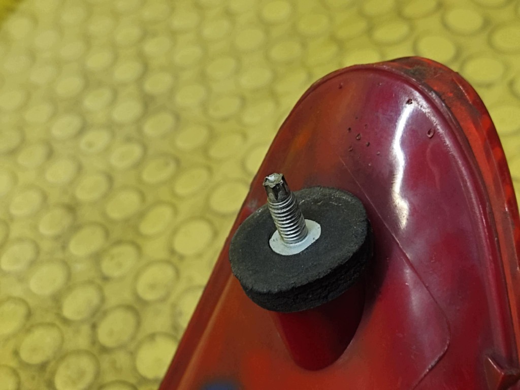 PEUGEOT 307 light left rear part