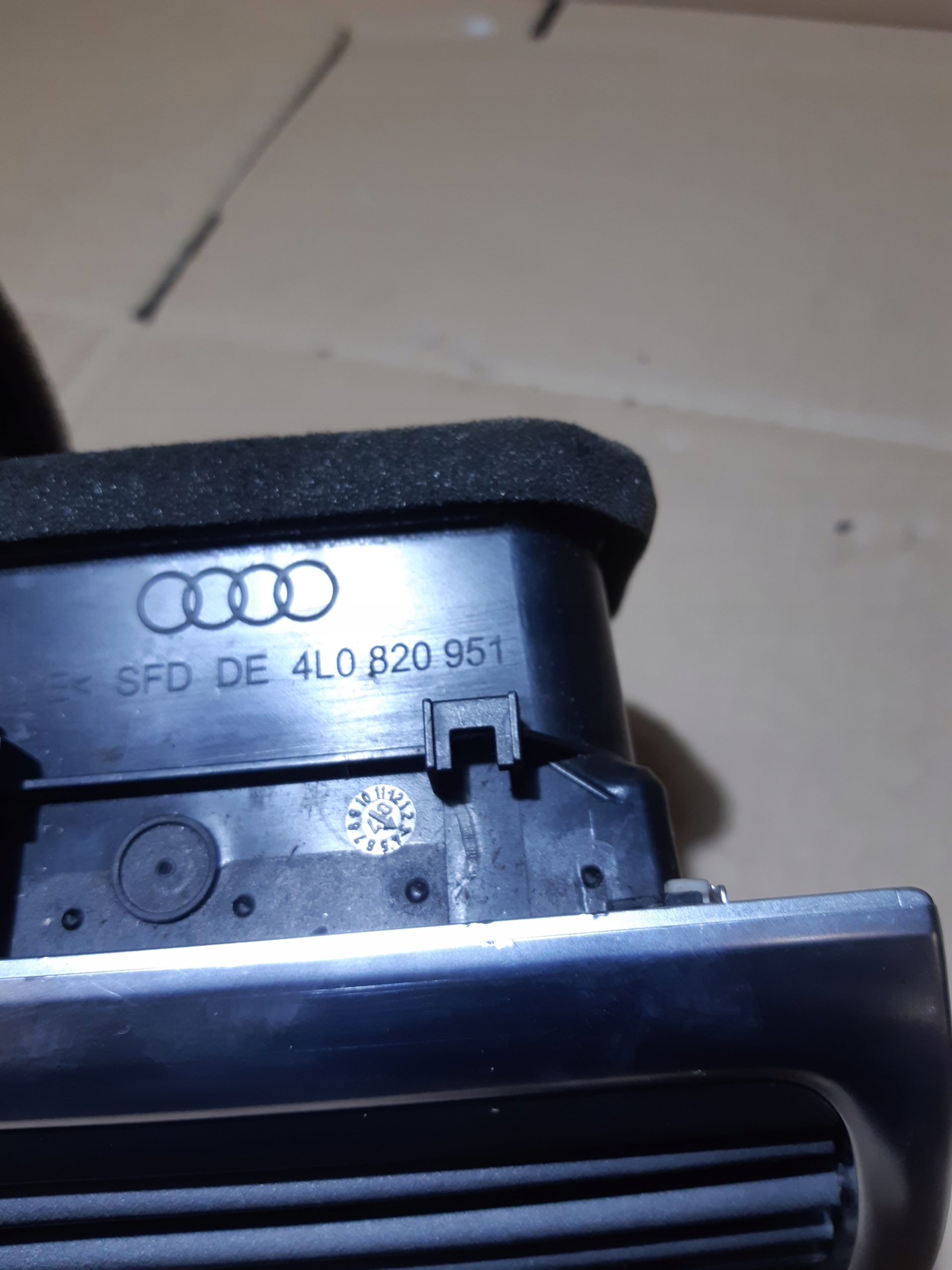 AUDI Q7 4L central grid air conditioning devices 4L0820951