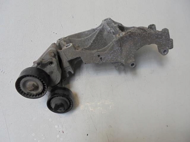 LAPA WSPORNIK ALTERNATORA RENAULT MASTER III 2 3 D Part manufacturer Renault OE