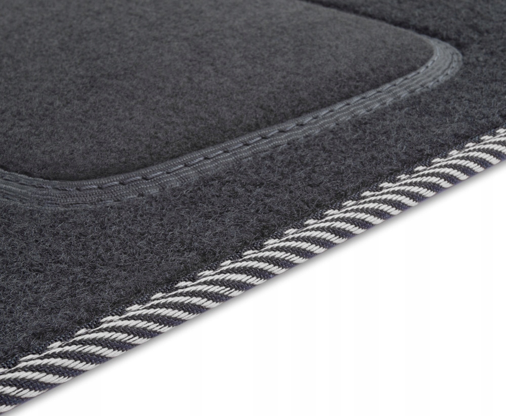 

Dywaniki welurowe Mercedes C W203 2000-2007