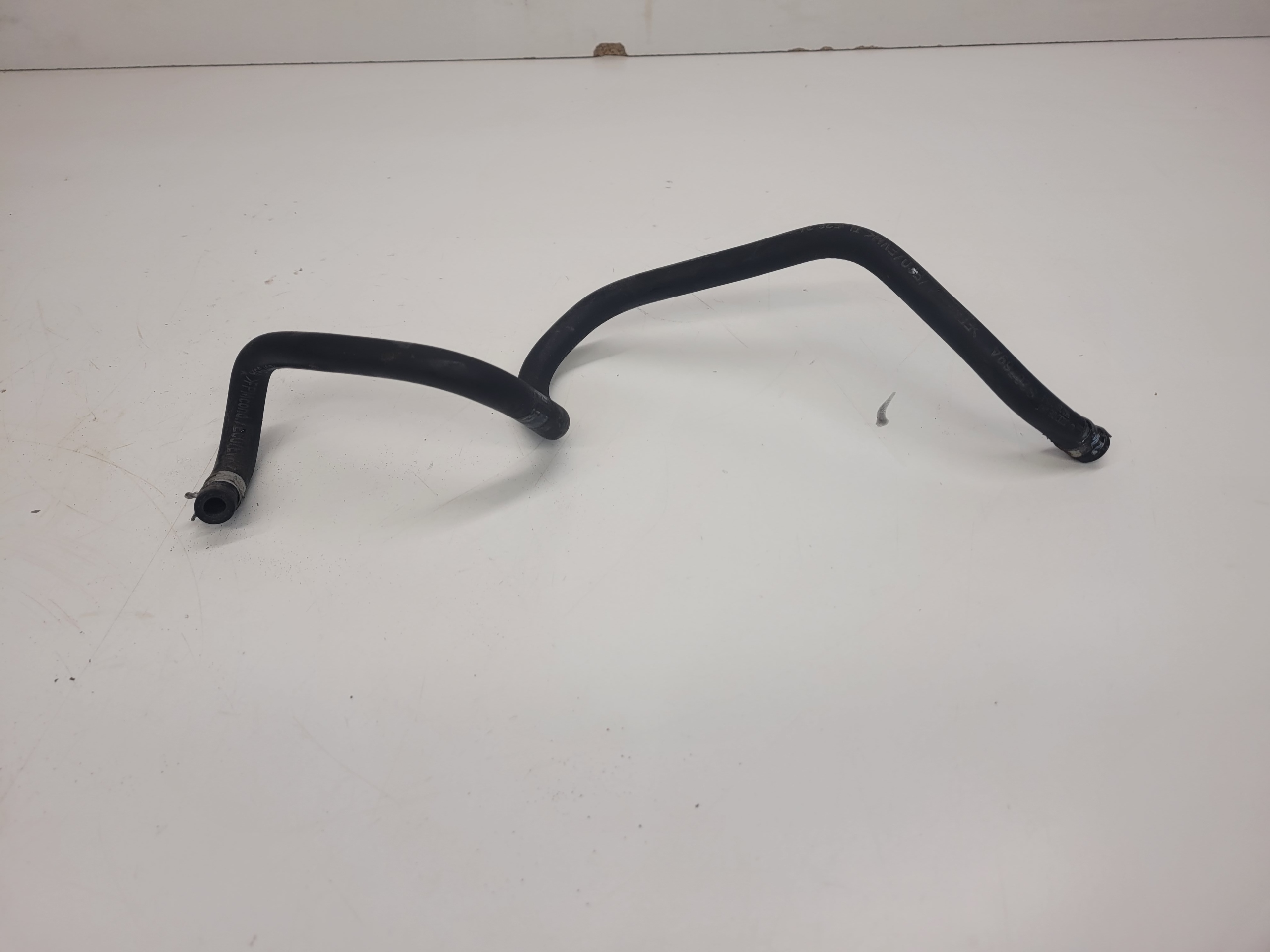 hose fuel line AUDI A4 B8 8K0201215J