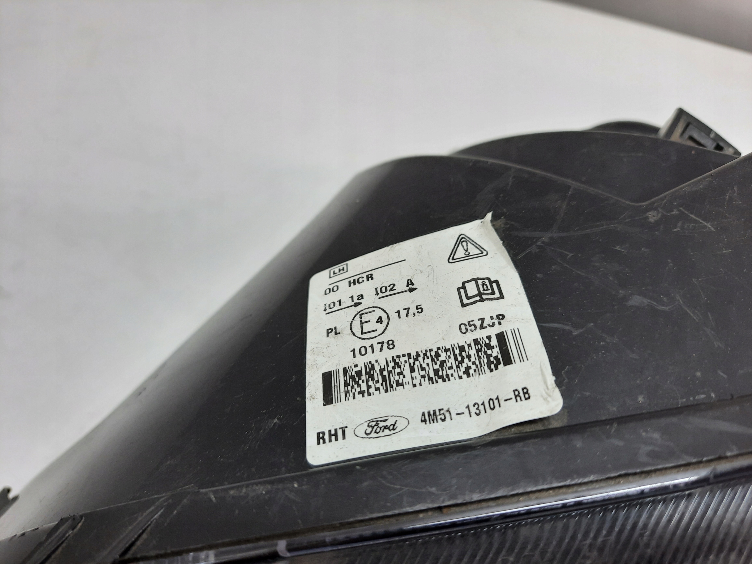 FORD FOCUS MK2 II 04-07 SKRETNA light REFLEKTOR left front original EUROPA